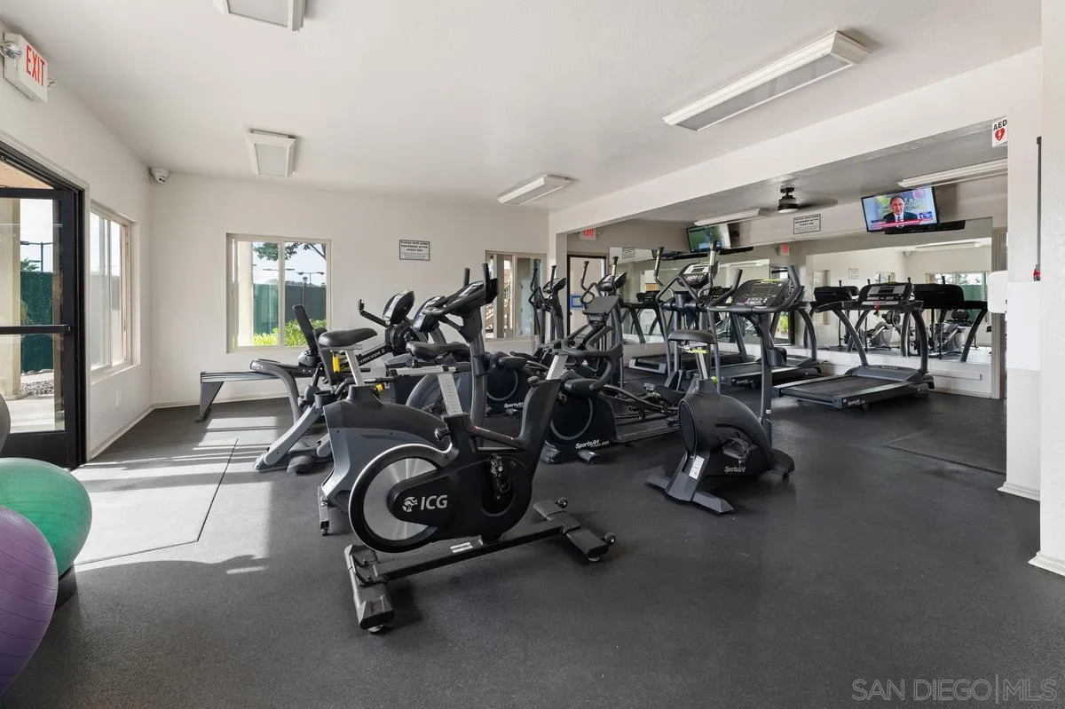 https://cdn.realtyfeed.com/cdn/127/260021620/0d5925225d9c7ffa1c98f8783a9c6453.webp