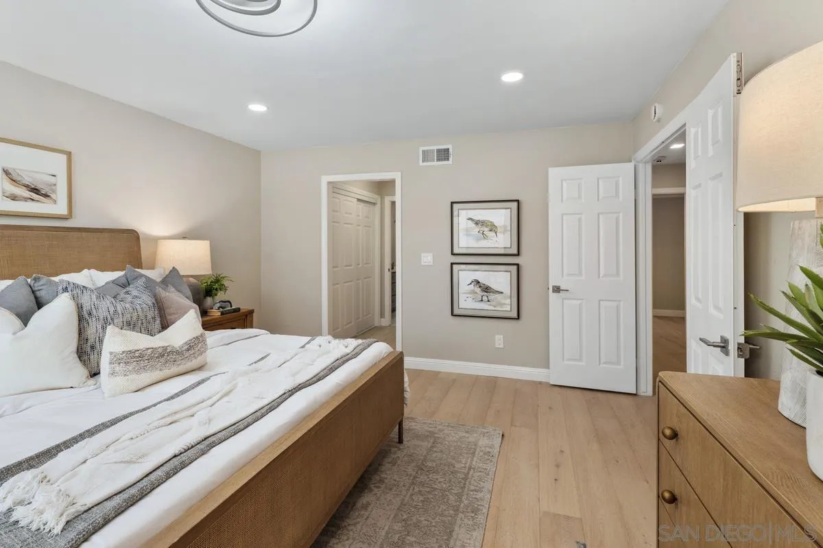 https://cdn.realtyfeed.com/cdn/127/260021620/2e0a086f7ece1fdc765a05246bf8e462.webp