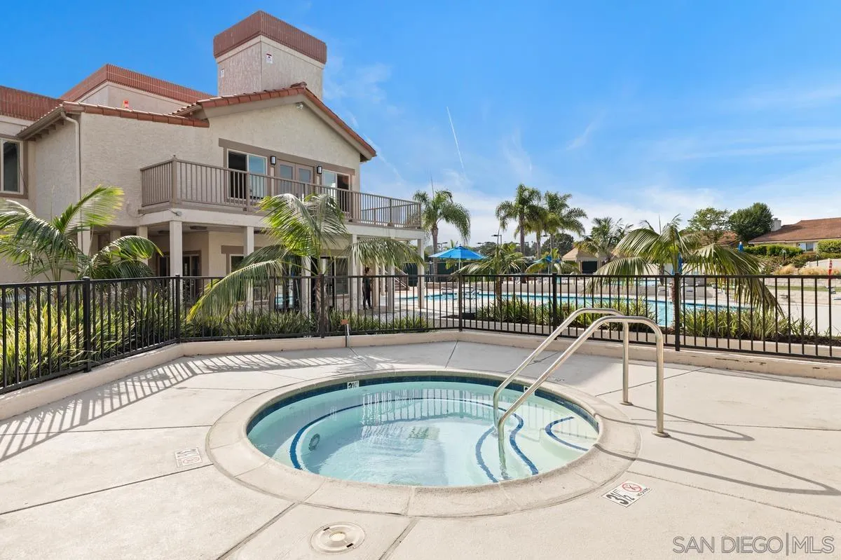https://cdn.realtyfeed.com/cdn/127/260021620/3ac496440db7a488de43a7d689c4d19d.webp