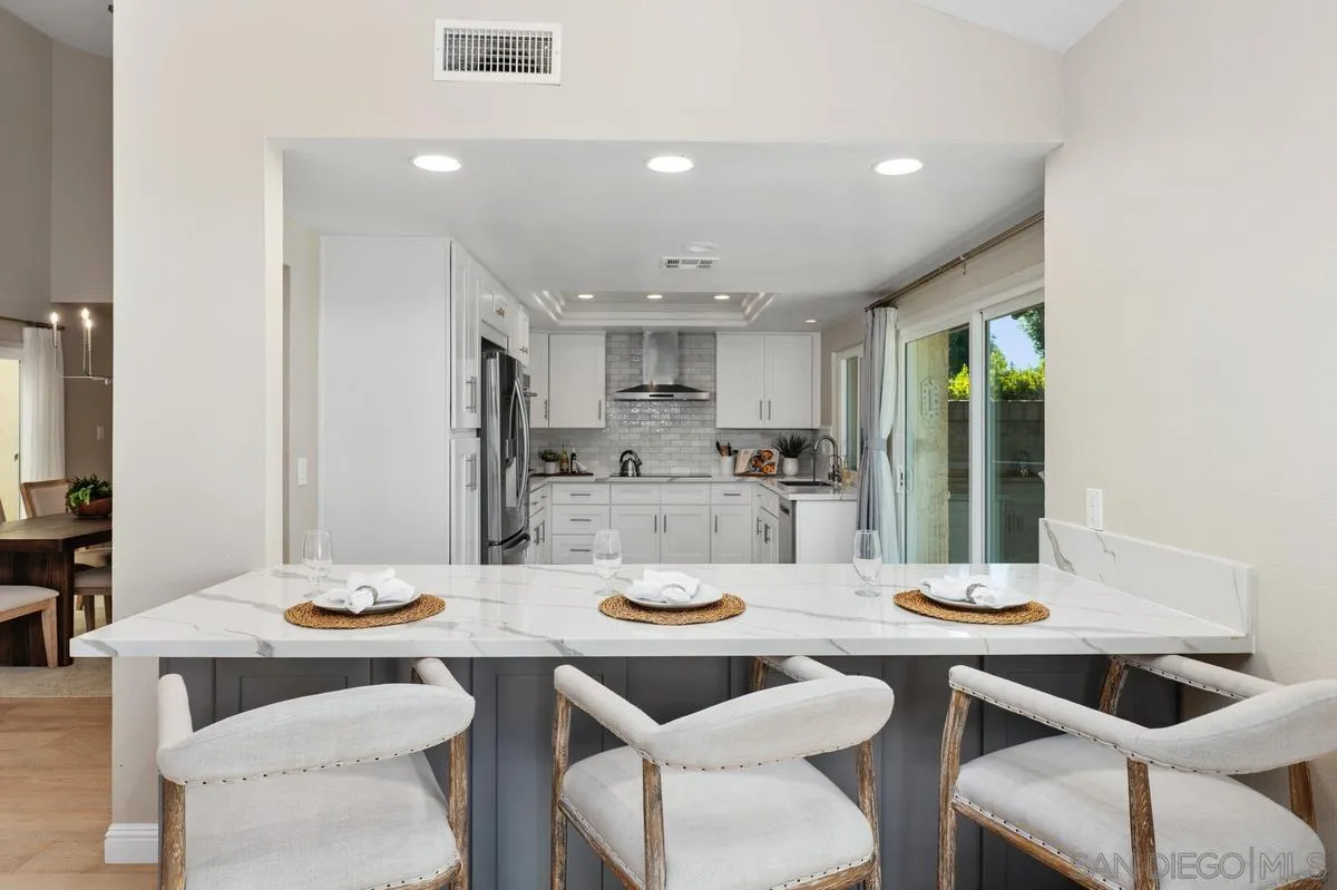 https://cdn.realtyfeed.com/cdn/127/260021620/44b7b45cce2993f9b39d4c75bf3eefaf.webp