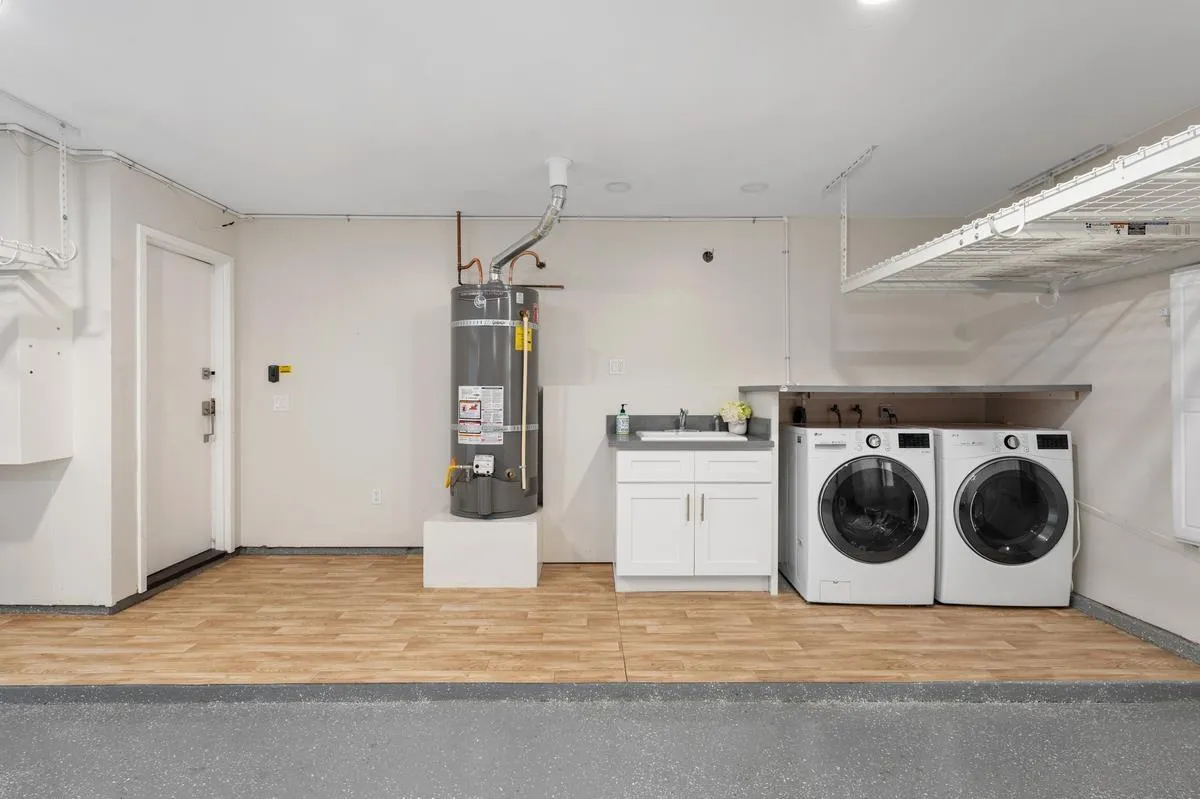 https://cdn.realtyfeed.com/cdn/127/260021620/fd7e6e50a8079a04fd306166314987c3.webp