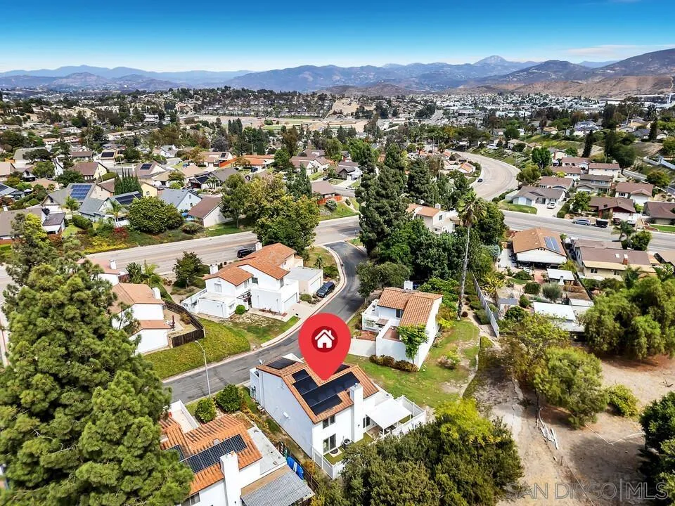 https://cdn.realtyfeed.com/cdn/127/260021623/40e913828c8ab253ba3f8578566bc041.webp