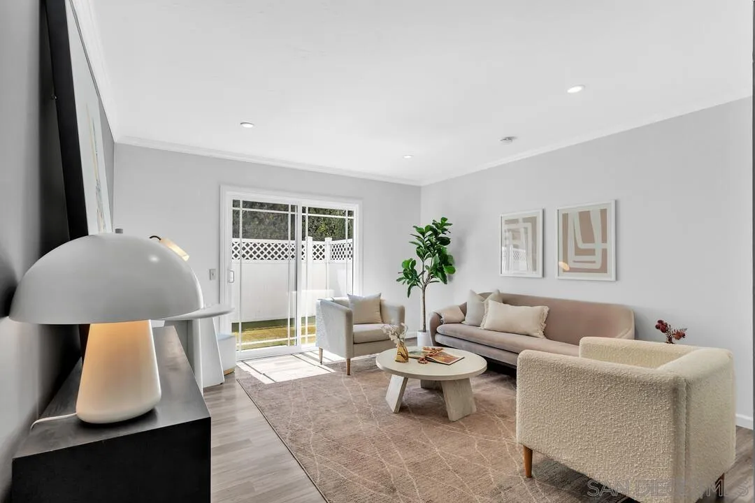 https://cdn.realtyfeed.com/cdn/127/260021623/5f80593abec2339287d4b3aa70f77b3a.webp