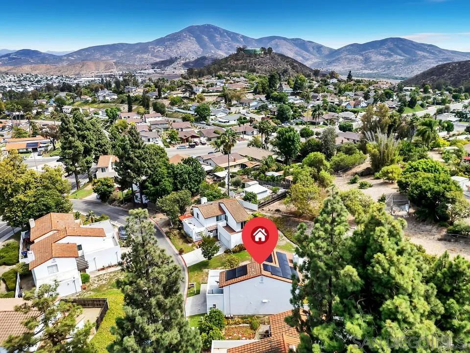 https://cdn.realtyfeed.com/cdn/127/260021623/7e370d741d5e36ded2458bdfe673166f.webp