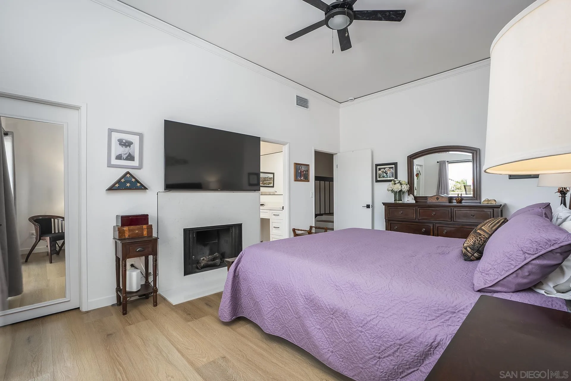 https://cdn.realtyfeed.com/cdn/127/260021624/5b0231770442ce68536655d57aefcf16.webp