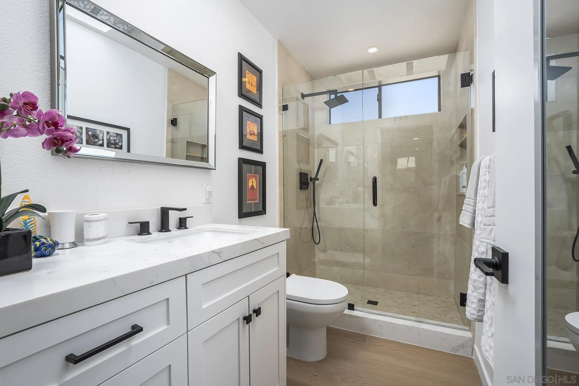 https://cdn.realtyfeed.com/cdn/127/260021624/8519c6c4a1ac601d42f6a2ae914208ed.webp