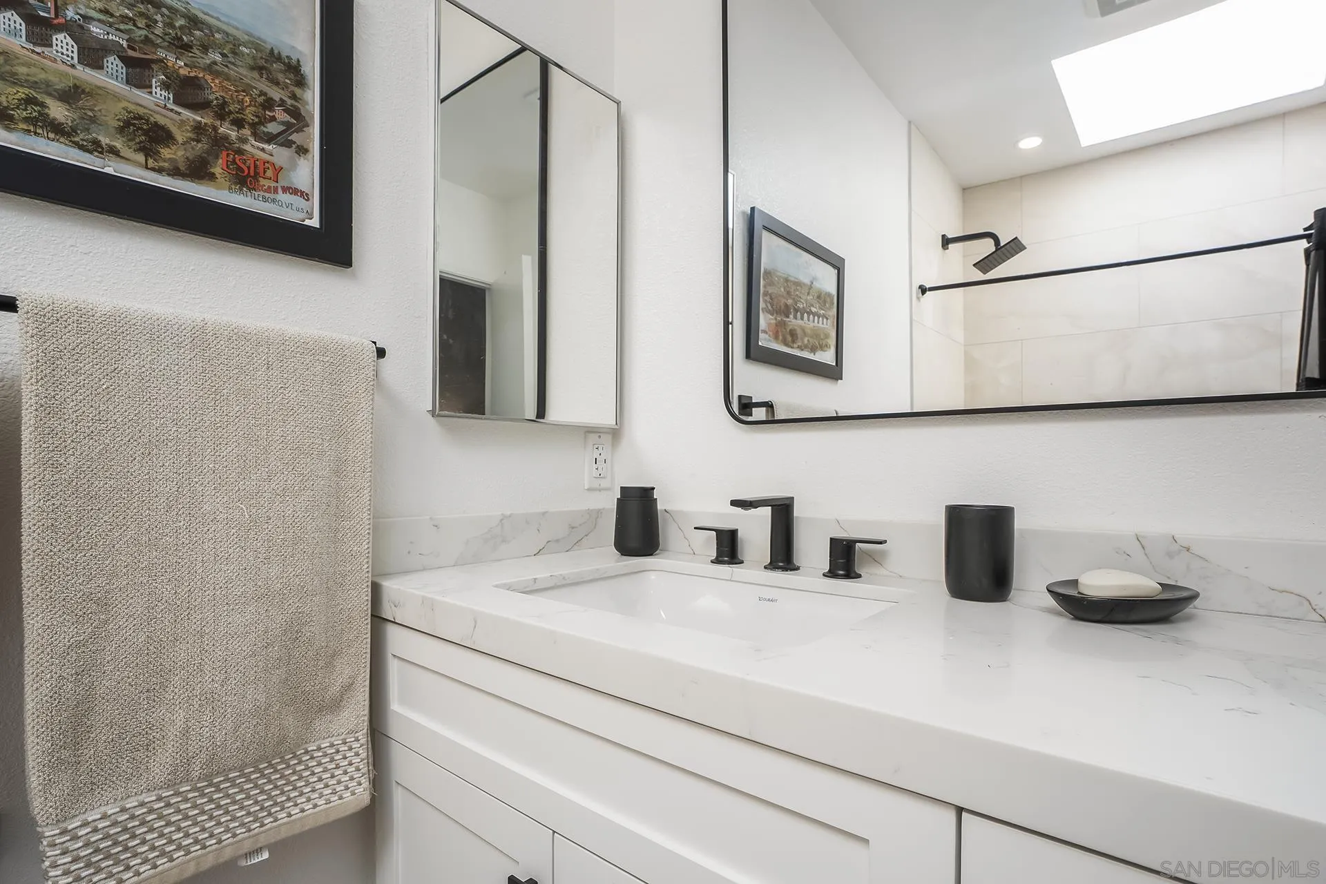 https://cdn.realtyfeed.com/cdn/127/260021624/8840b2e42d0059d72d705ab761371c5b.webp