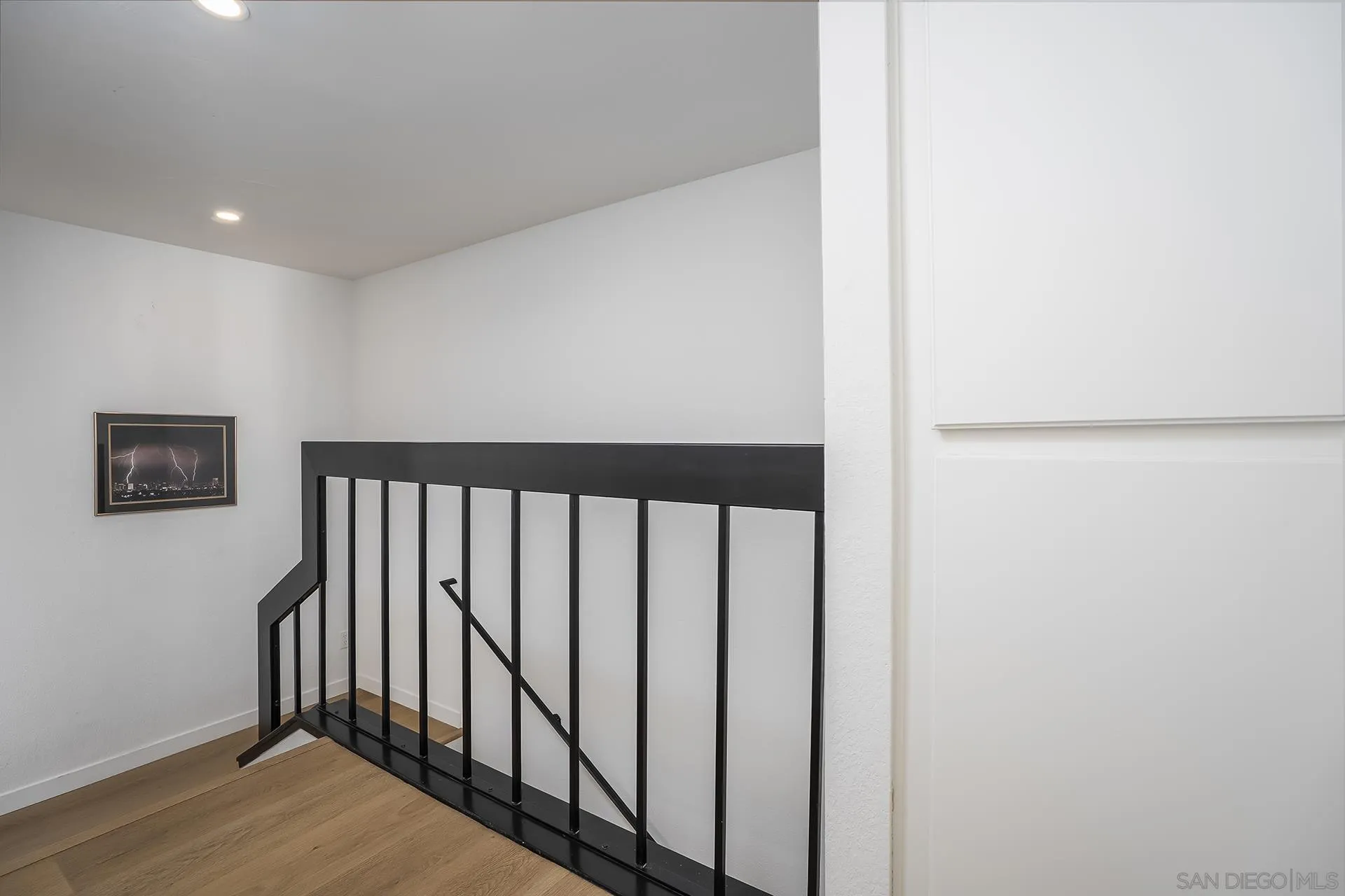 https://cdn.realtyfeed.com/cdn/127/260021624/88fe9803e23e183a9515d2dac9e95a50.webp