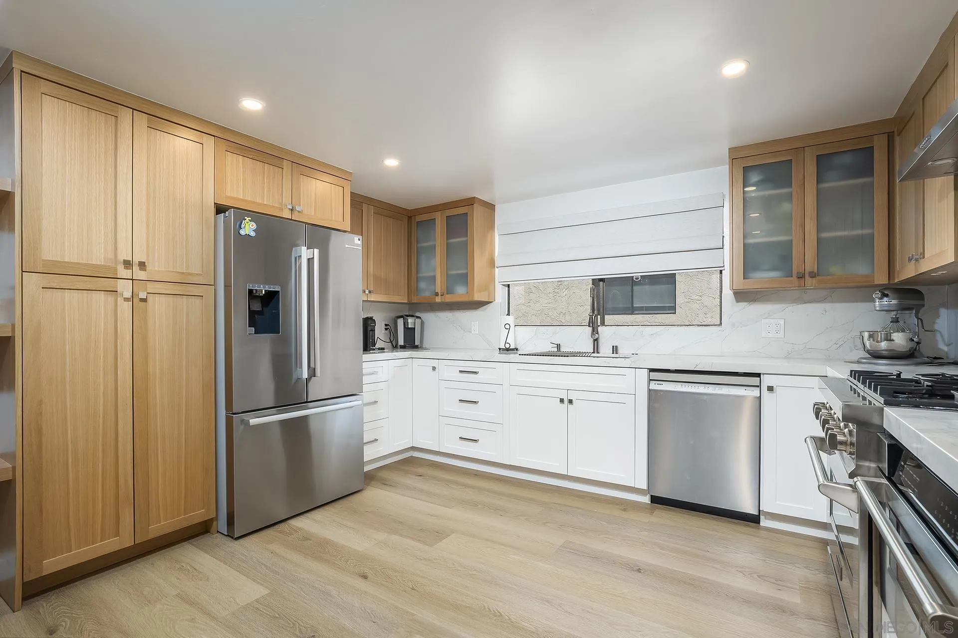 https://cdn.realtyfeed.com/cdn/127/260021624/925f324db5aa59f2fab515f7b060935b.webp