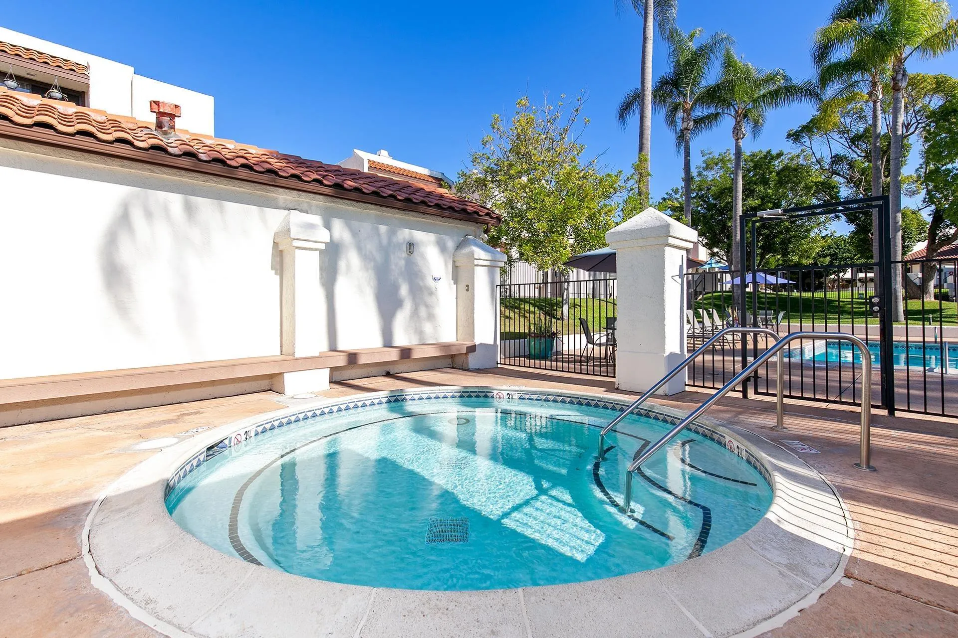 https://cdn.realtyfeed.com/cdn/127/260021624/ac8c0824ea48e889d0793c823744c6a4.webp
