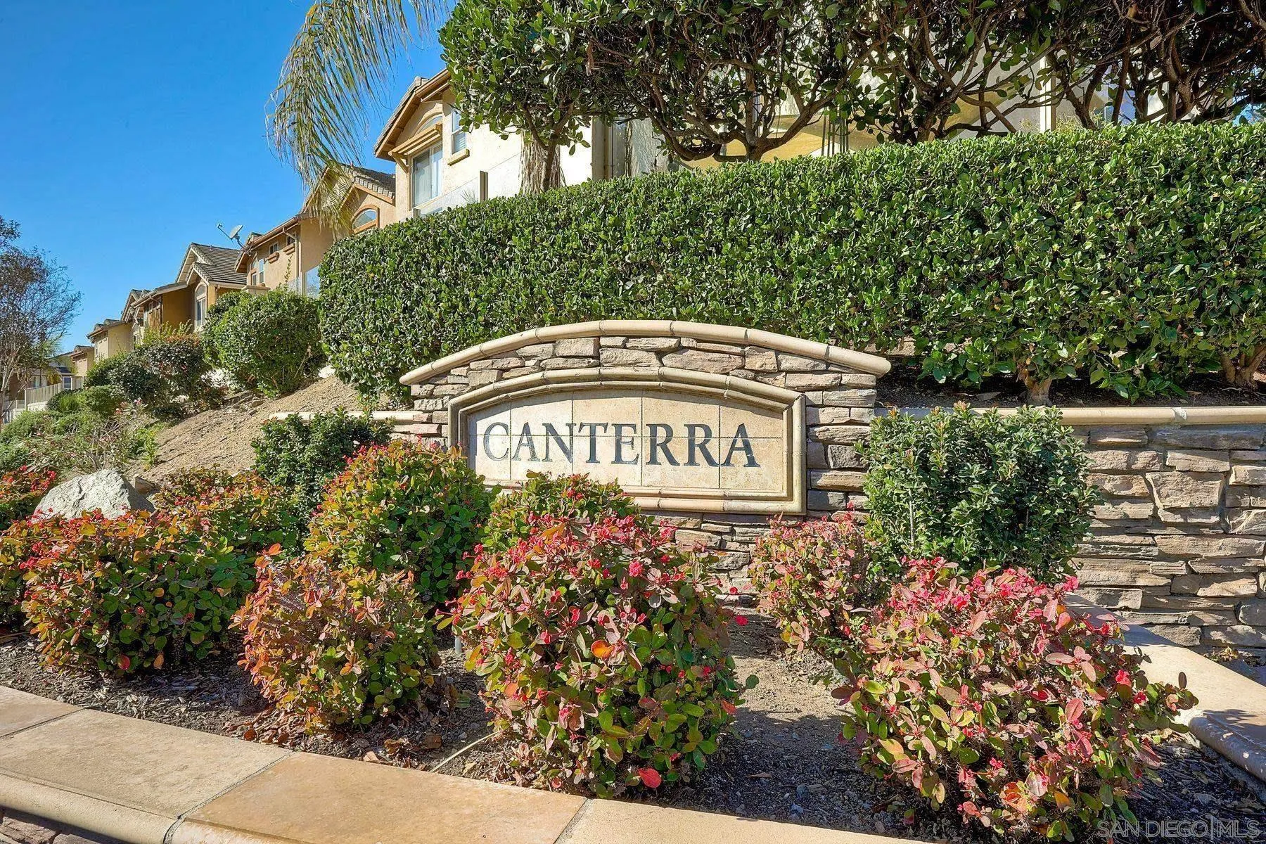 https://cdn.realtyfeed.com/cdn/127/260021625/73cae7e50145b9f982f7790f2fc31d4a.webp