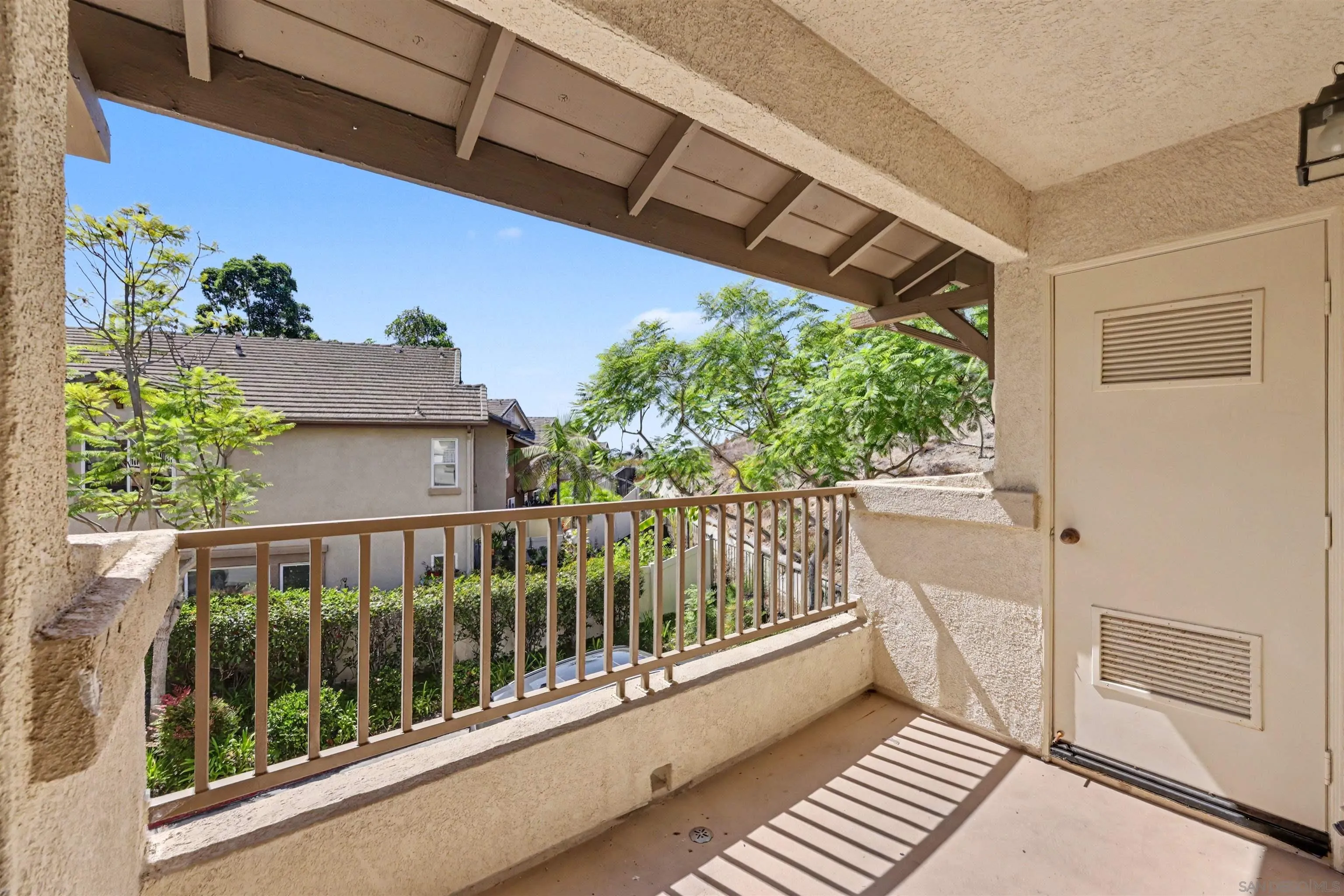 https://cdn.realtyfeed.com/cdn/127/260021625/7b8876b2baf681cd02dcaf1273d50864.webp