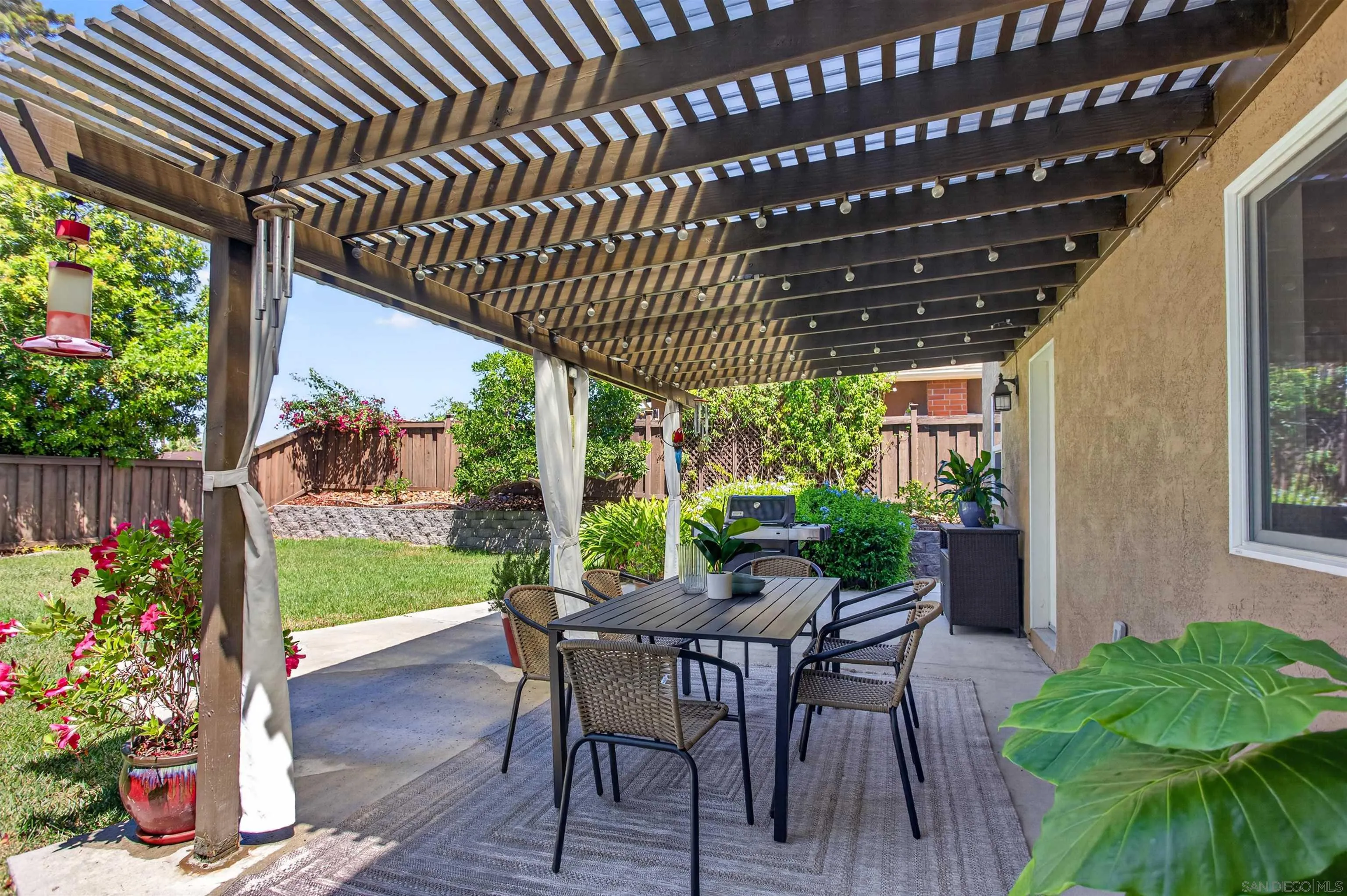 https://cdn.realtyfeed.com/cdn/127/260021627/2f4b2e79e499c2b6c9cda3145e17a6d2.webp
