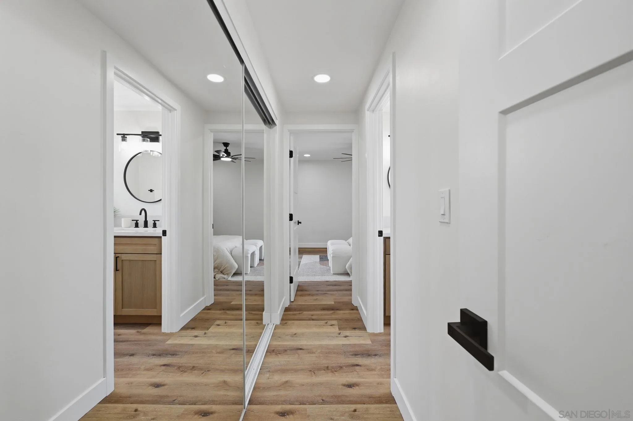 https://cdn.realtyfeed.com/cdn/127/260021628/41ef0db13d727d3f197c3aab72aef810.webp