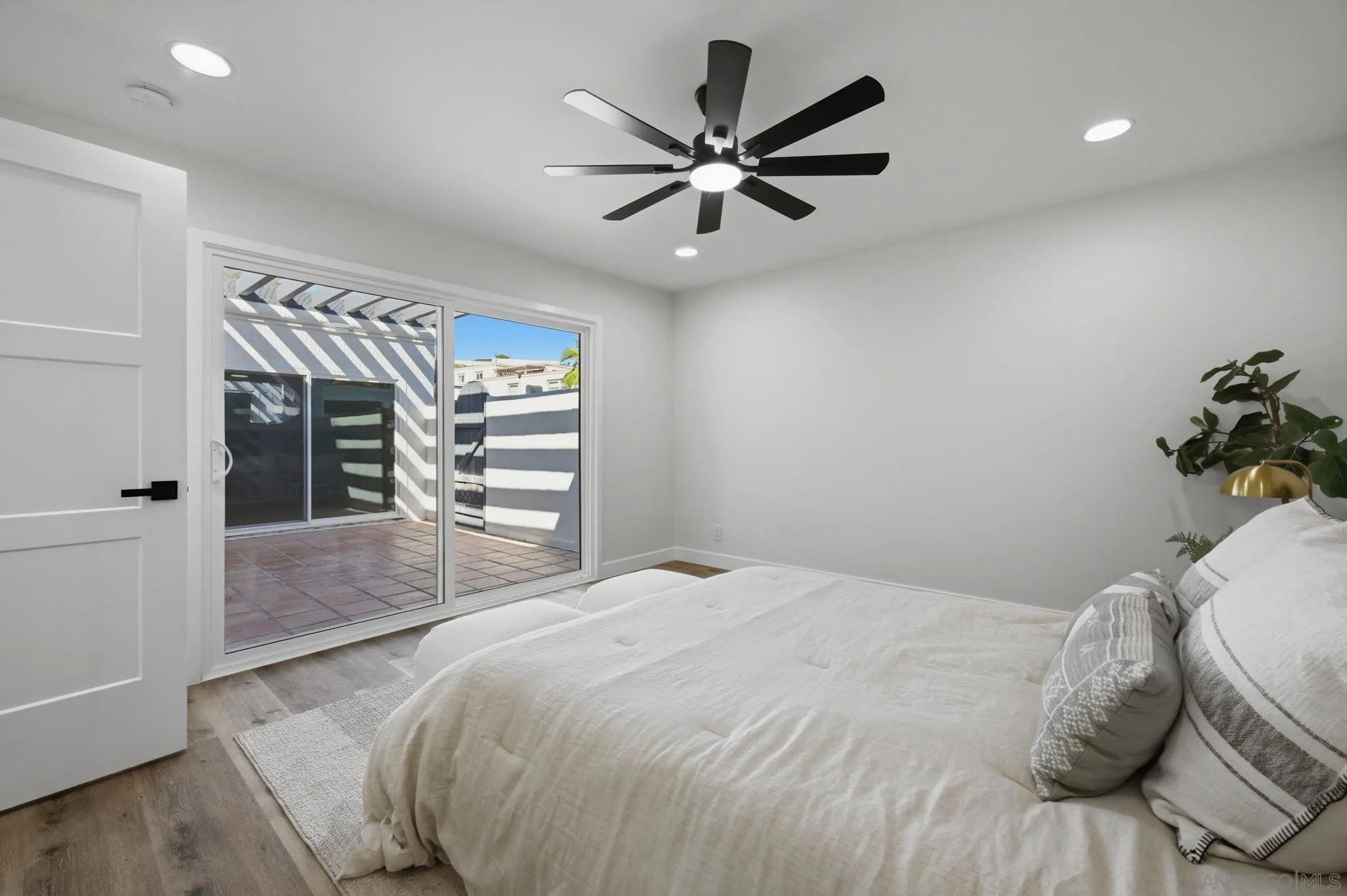 https://cdn.realtyfeed.com/cdn/127/260021628/6d7c8ab086046364a0c399afdda4e156.webp