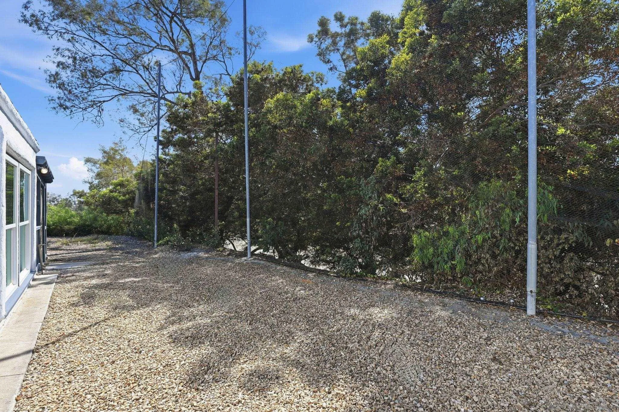 https://cdn.realtyfeed.com/cdn/127/260021628/776bd4fcef705c511bce79e5f8ffdf44.webp