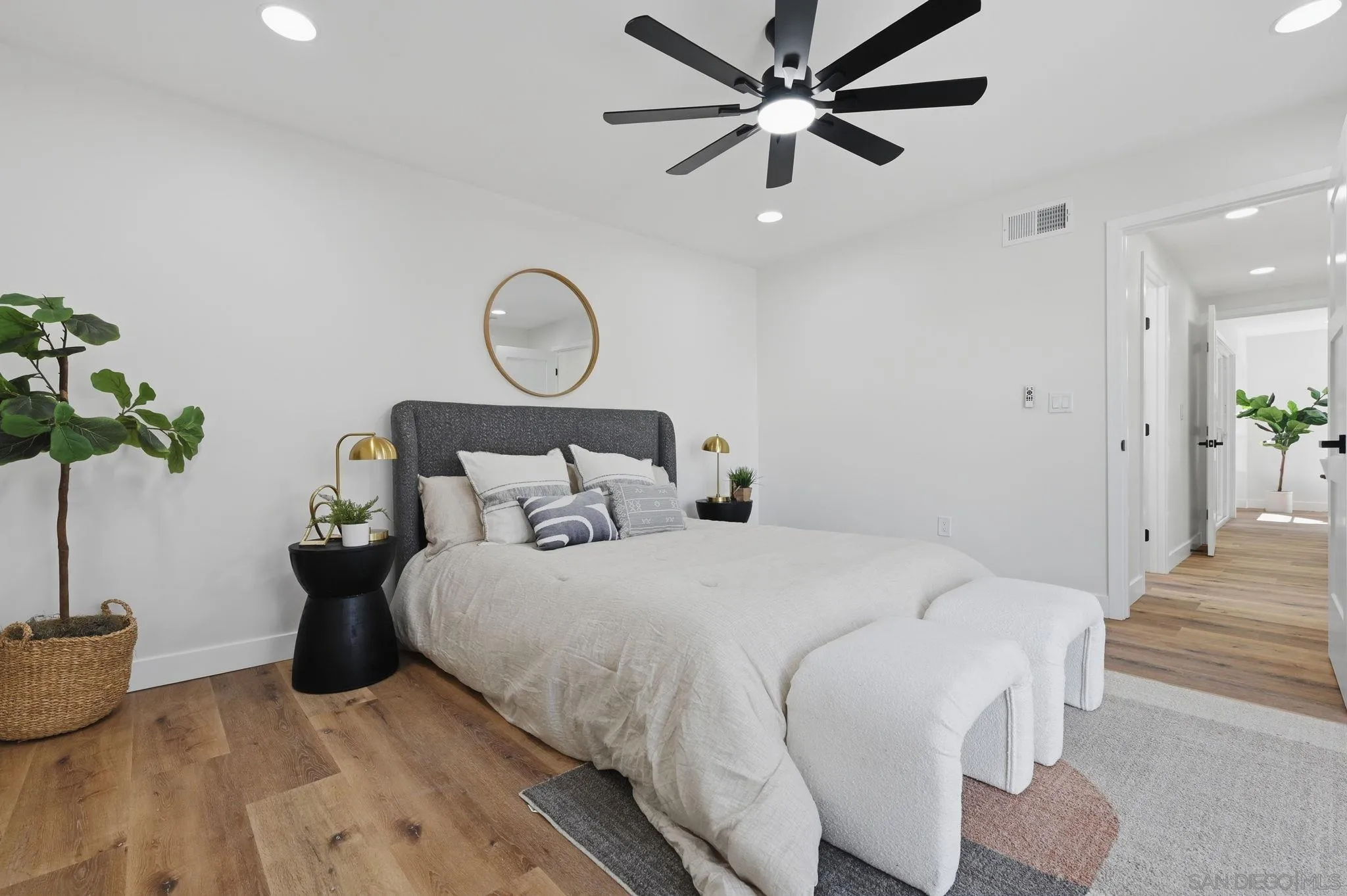 https://cdn.realtyfeed.com/cdn/127/260021628/ecdbf95ff49ef6a7733ea1f6b2250bec.webp