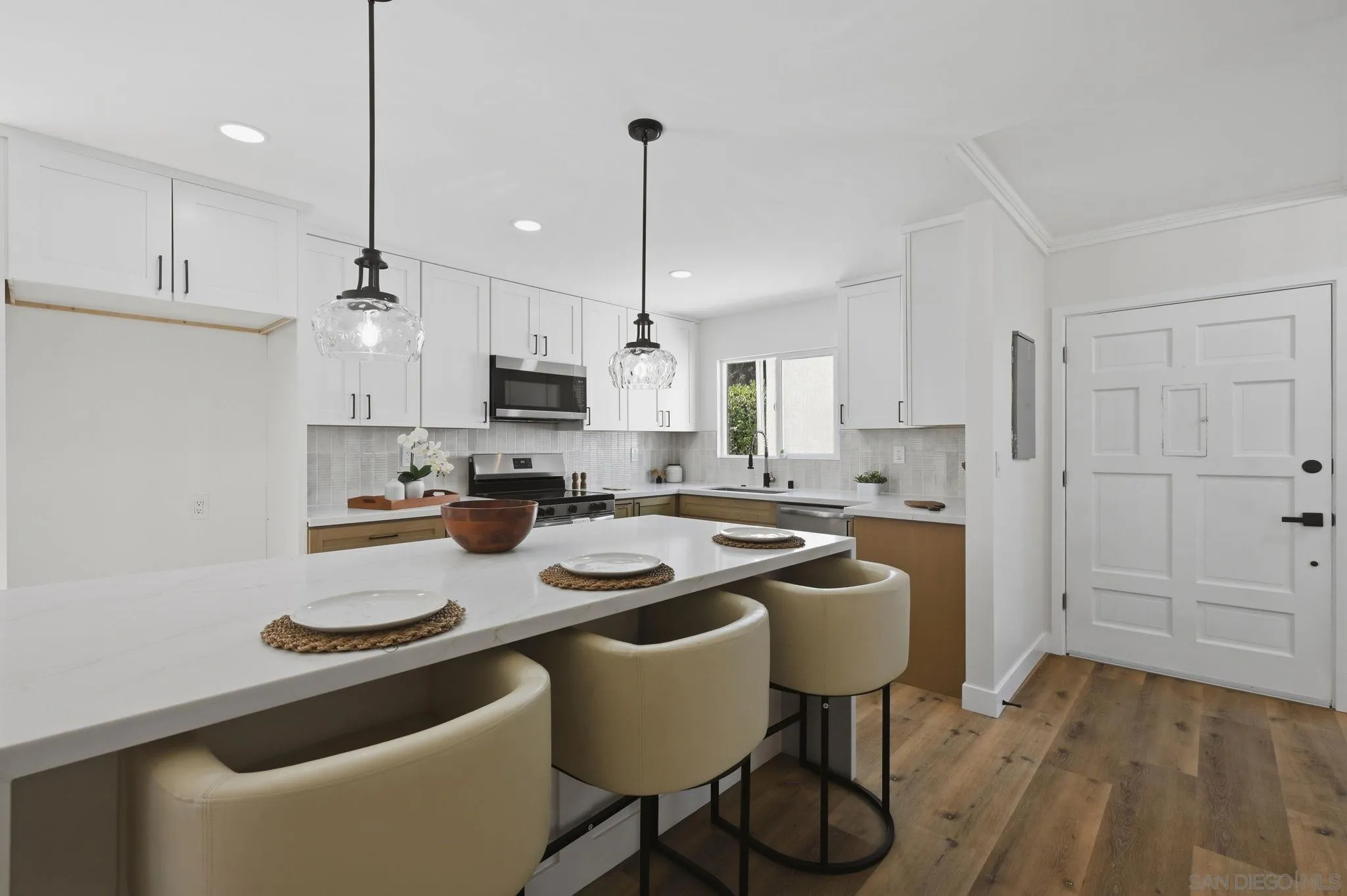 https://cdn.realtyfeed.com/cdn/127/260021628/eea42f61a007dc76dbcfbcf6e00d9164.webp