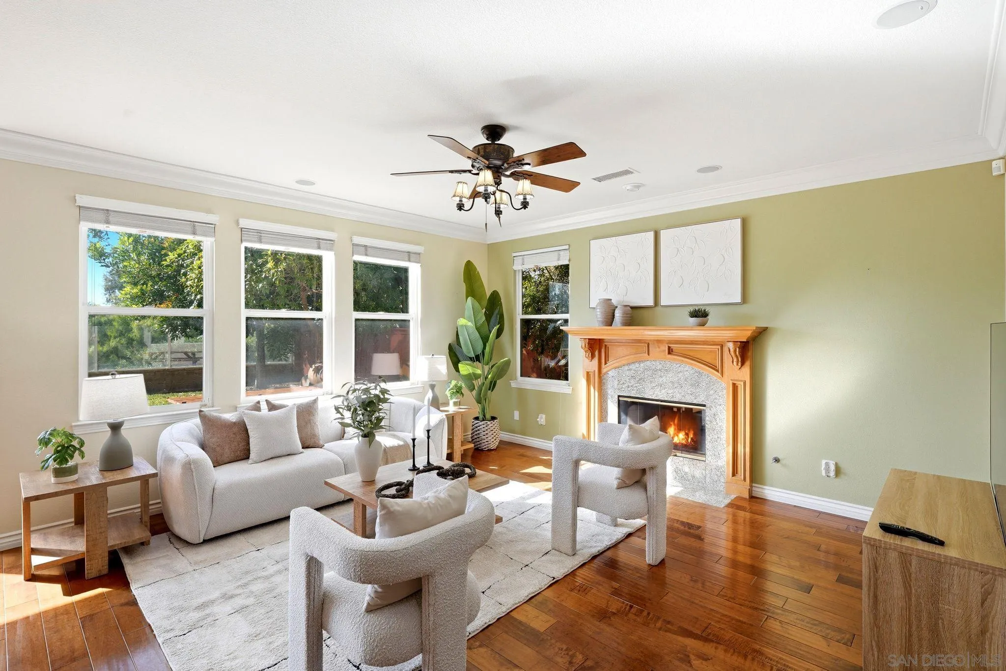 https://cdn.realtyfeed.com/cdn/127/260021634/34af8680d4cfafc7a3d533d04a590d73.webp