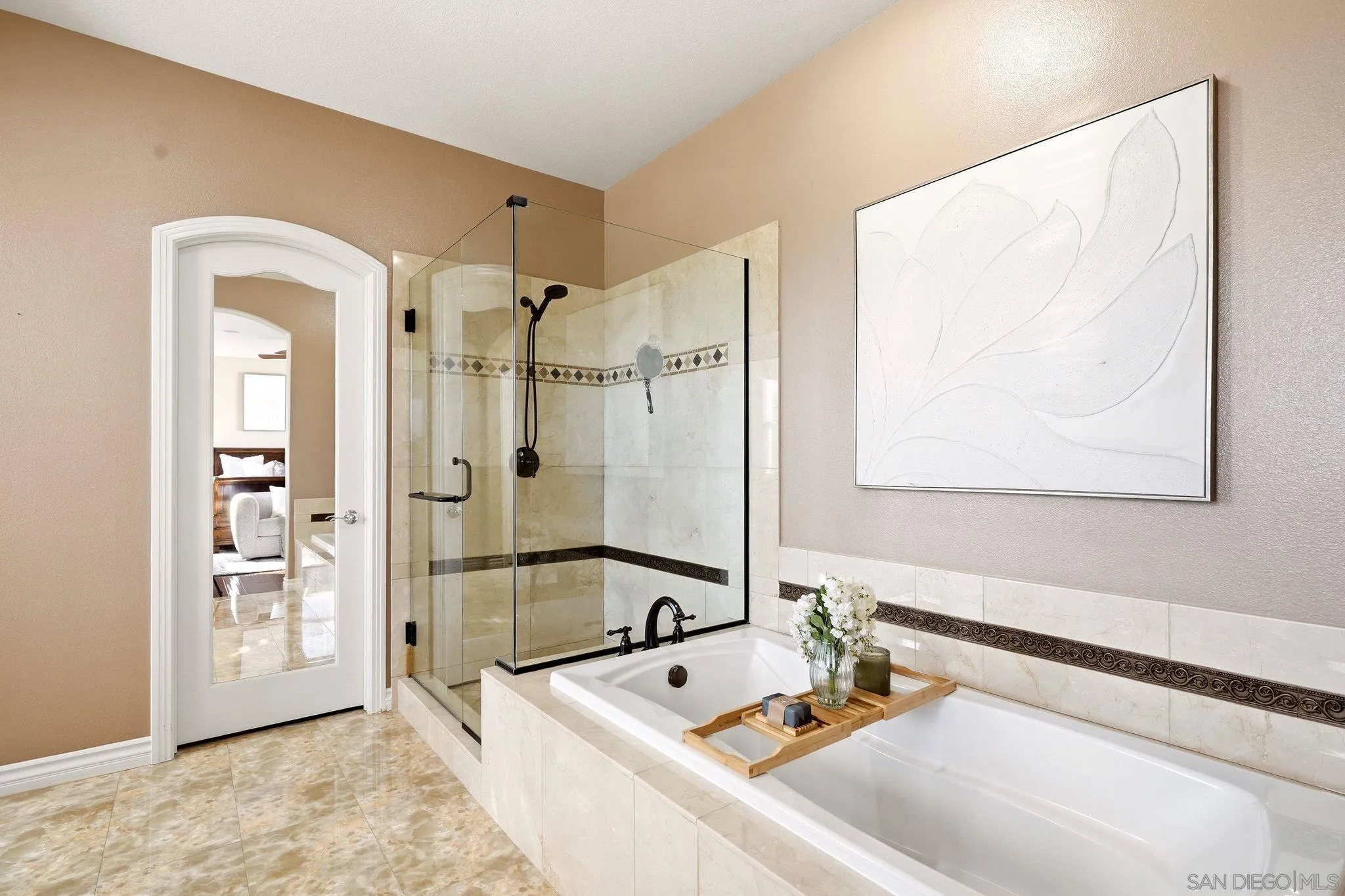 https://cdn.realtyfeed.com/cdn/127/260021634/60c3c205ce2fb29e3cc8606aed4576bf.webp