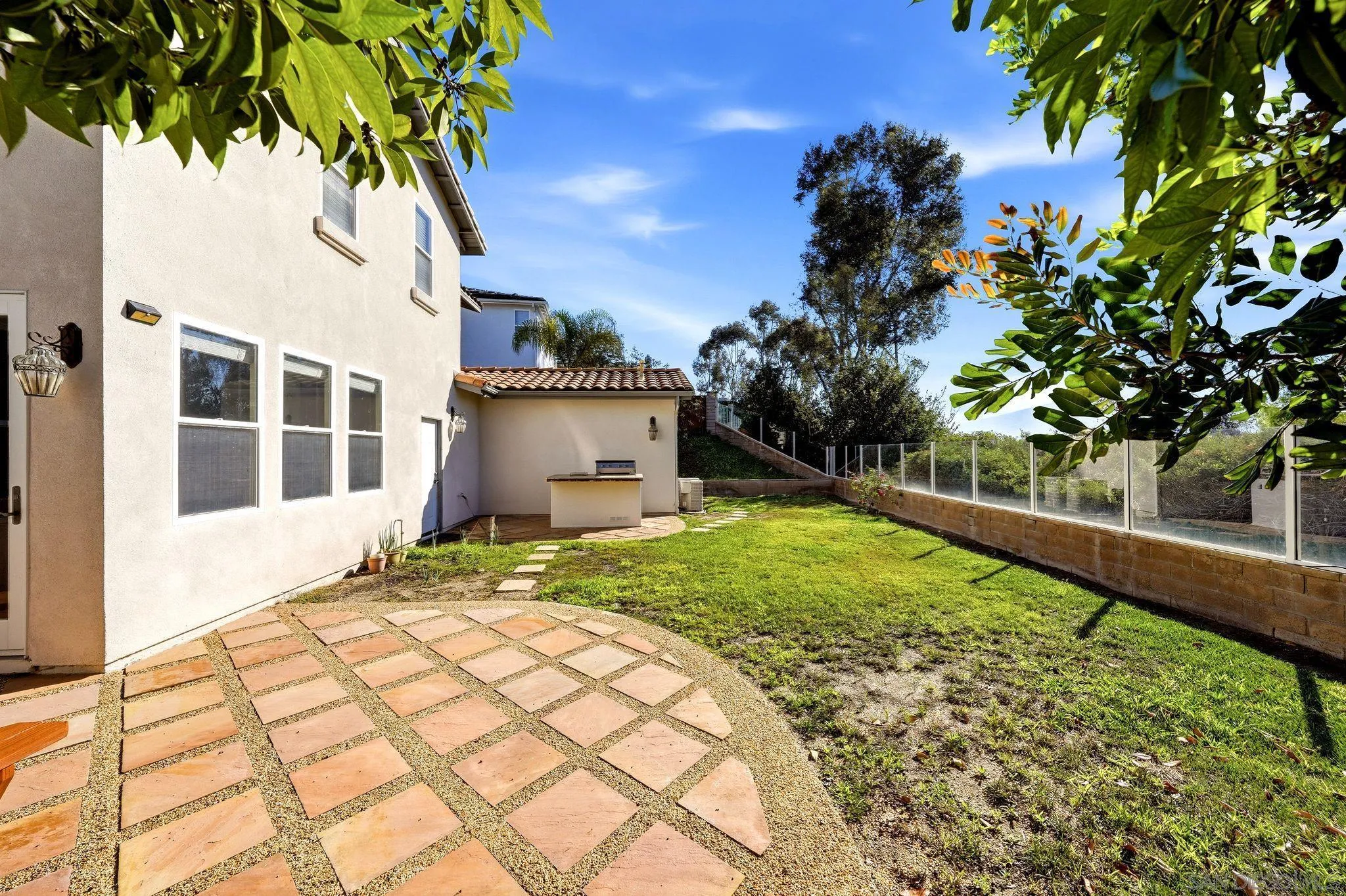 https://cdn.realtyfeed.com/cdn/127/260021634/682151a5d319971e57d1976a0bb95bb8.webp