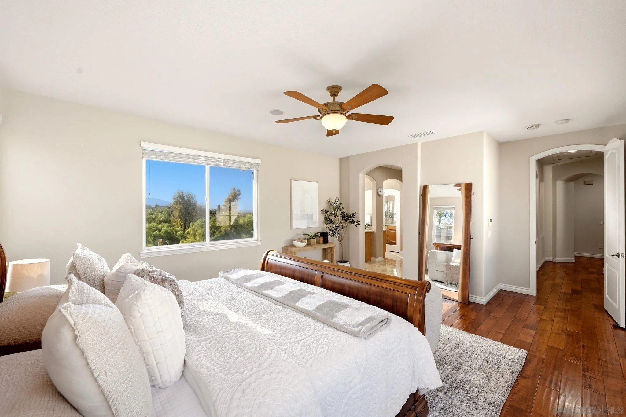 https://cdn.realtyfeed.com/cdn/127/260021634/6af847586c9680067d817d1ab316353c.webp