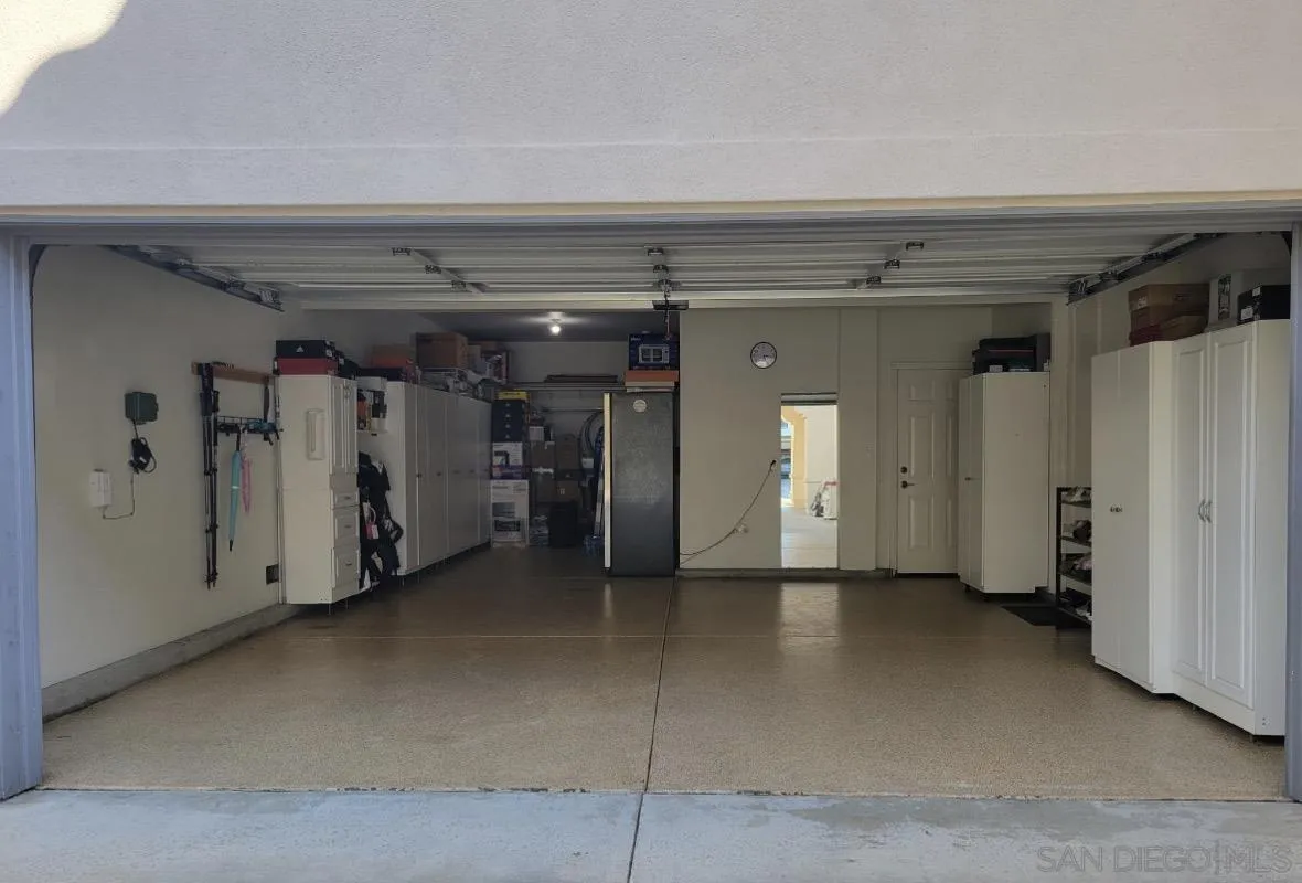 https://cdn.realtyfeed.com/cdn/127/260021634/742cfa1ade562b65038e3b8c5dfcbaac.webp