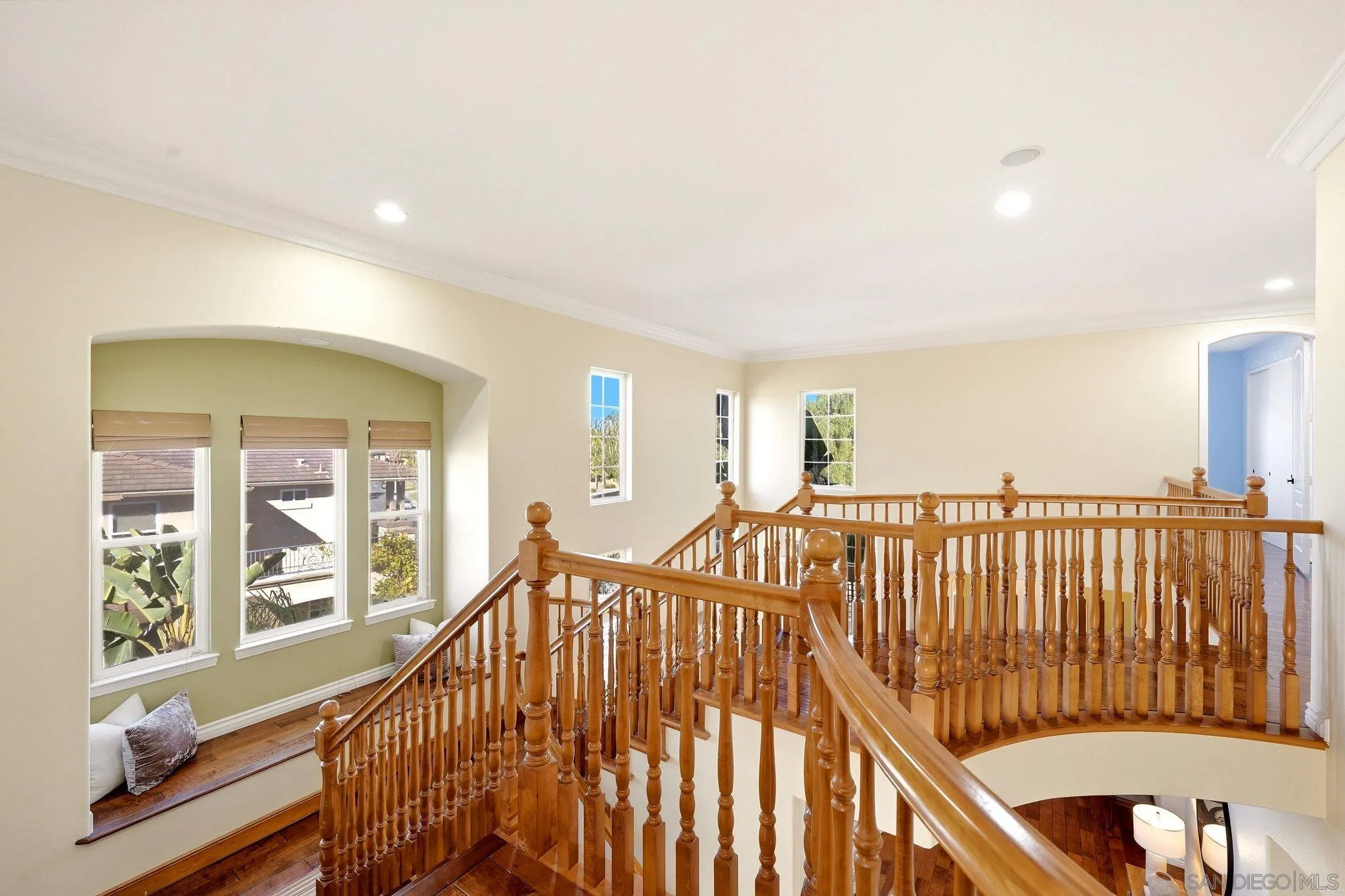 https://cdn.realtyfeed.com/cdn/127/260021634/ab8a984fce5e77cb98e18edf604b32eb.webp