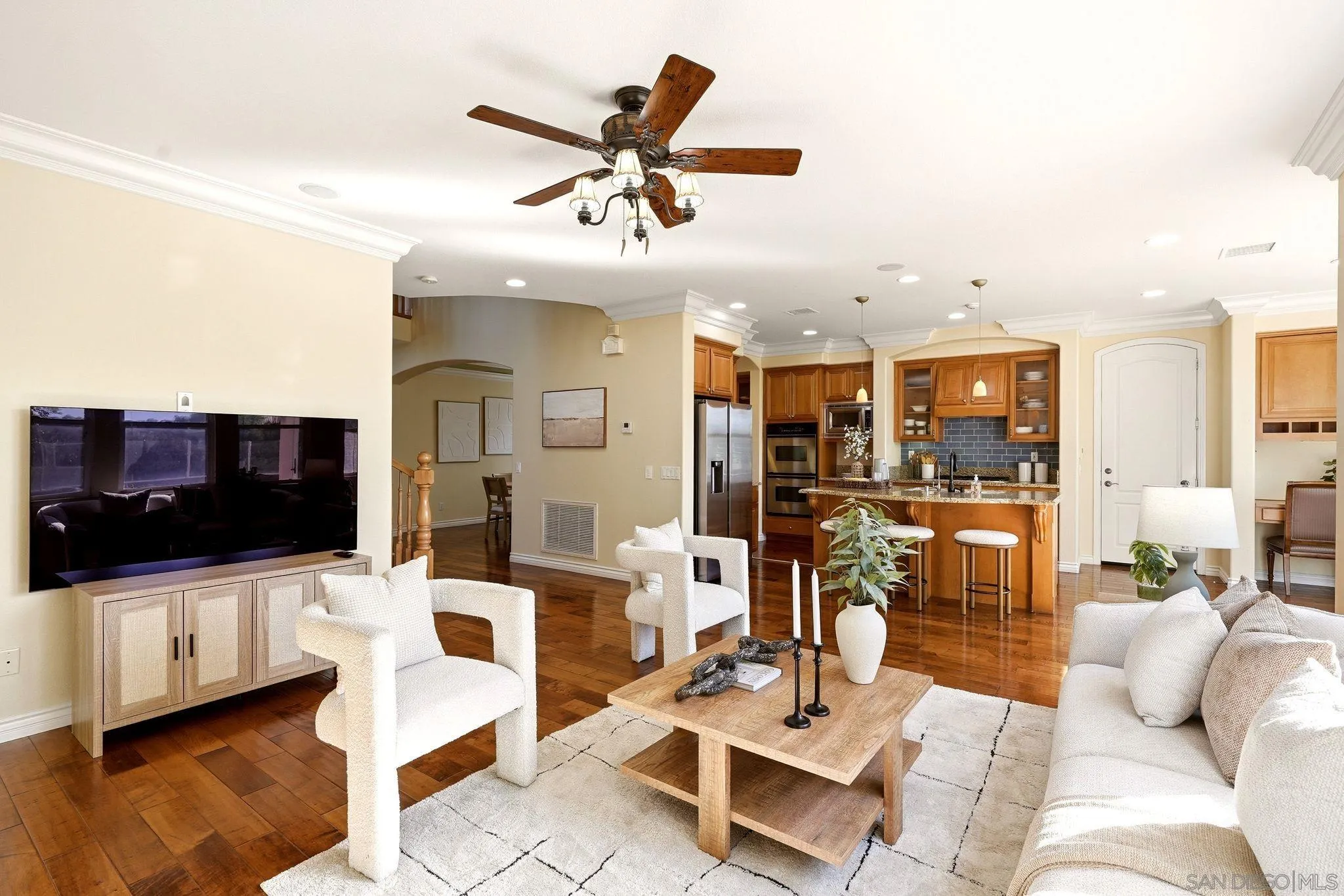 https://cdn.realtyfeed.com/cdn/127/260021634/c67c4751a77f981ce0f47f438b45c4aa.webp