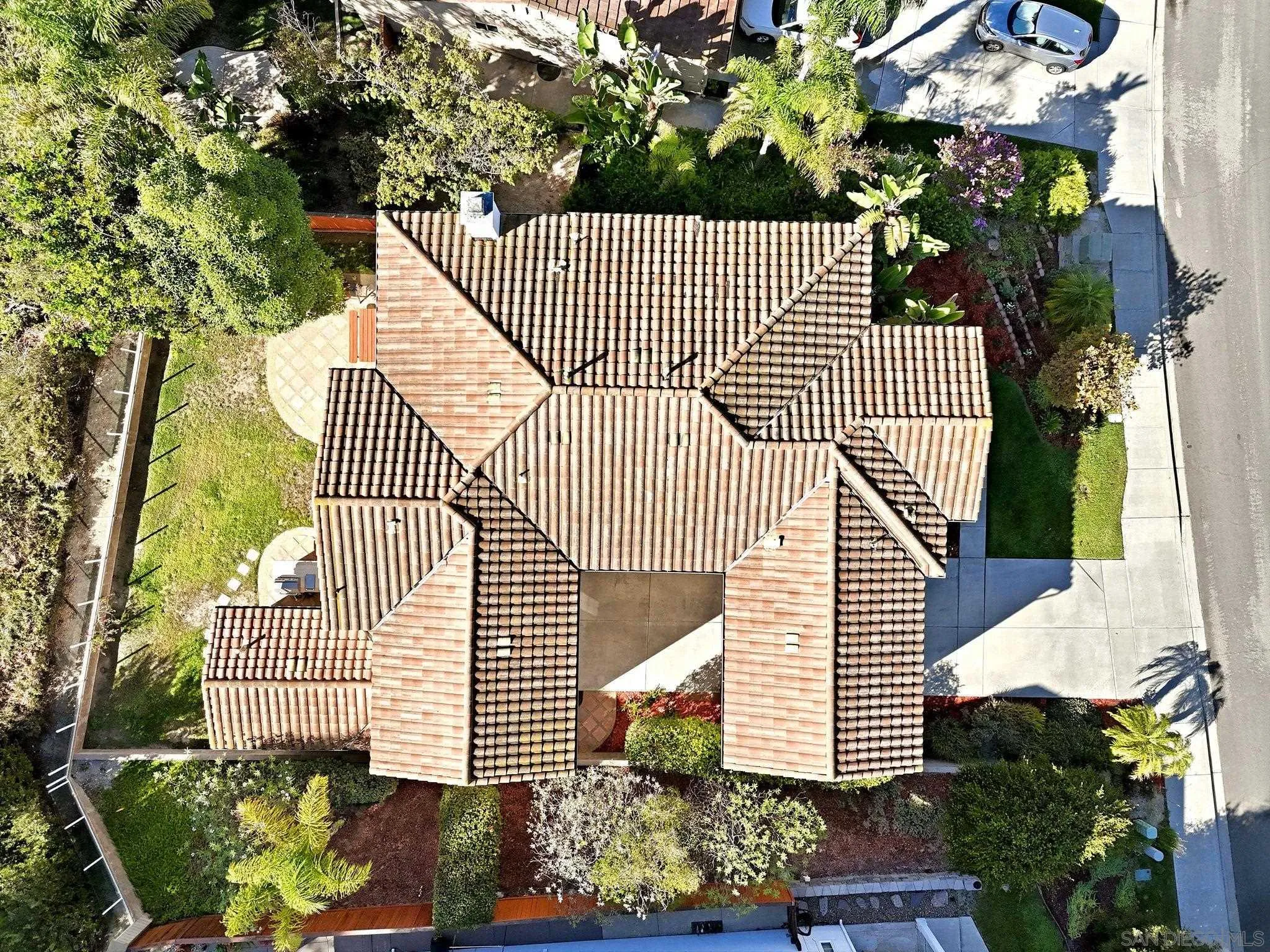 https://cdn.realtyfeed.com/cdn/127/260021634/eba516027a2ea6759766336c7f23bcf1.webp