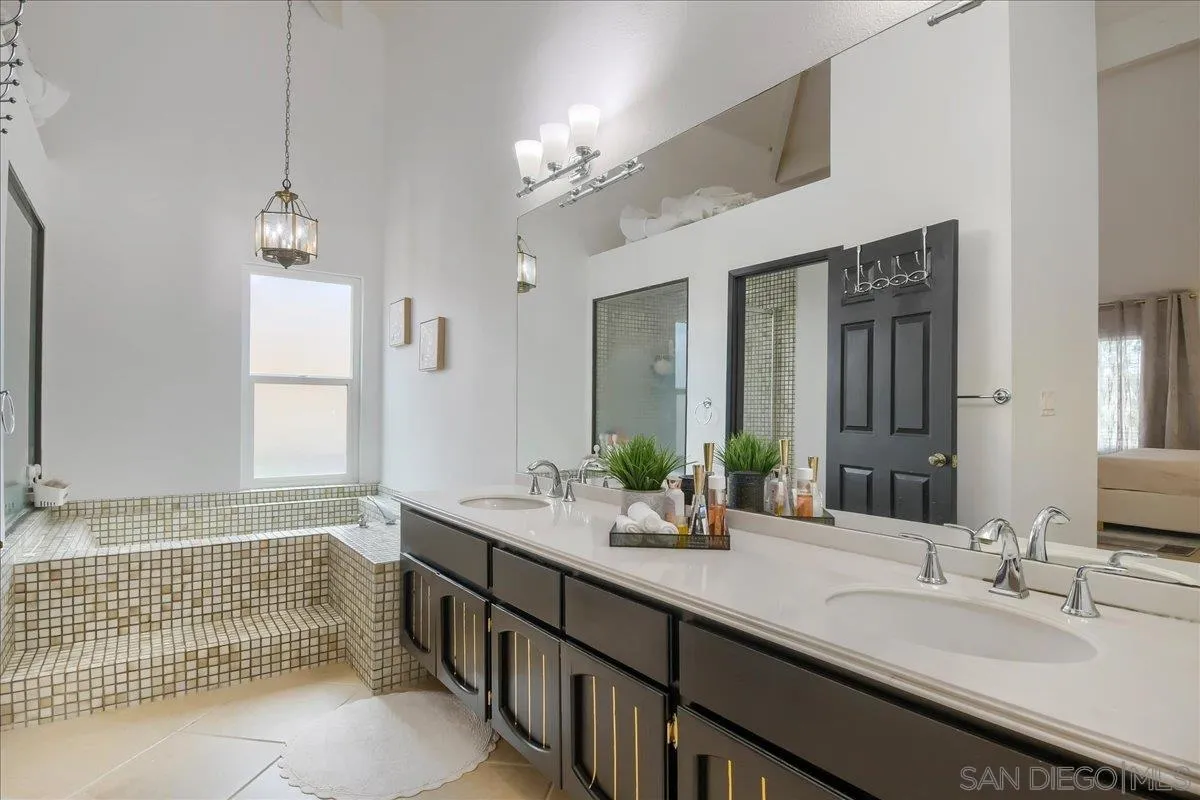 https://cdn.realtyfeed.com/cdn/127/260021648/ef24d5f8476a150fa3508a5e0b1c1c11.webp