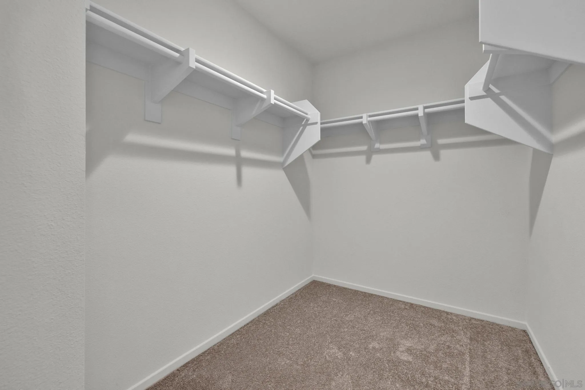 https://cdn.realtyfeed.com/cdn/127/260021649/177f6a77bd1585c4355a3477241e193d.webp