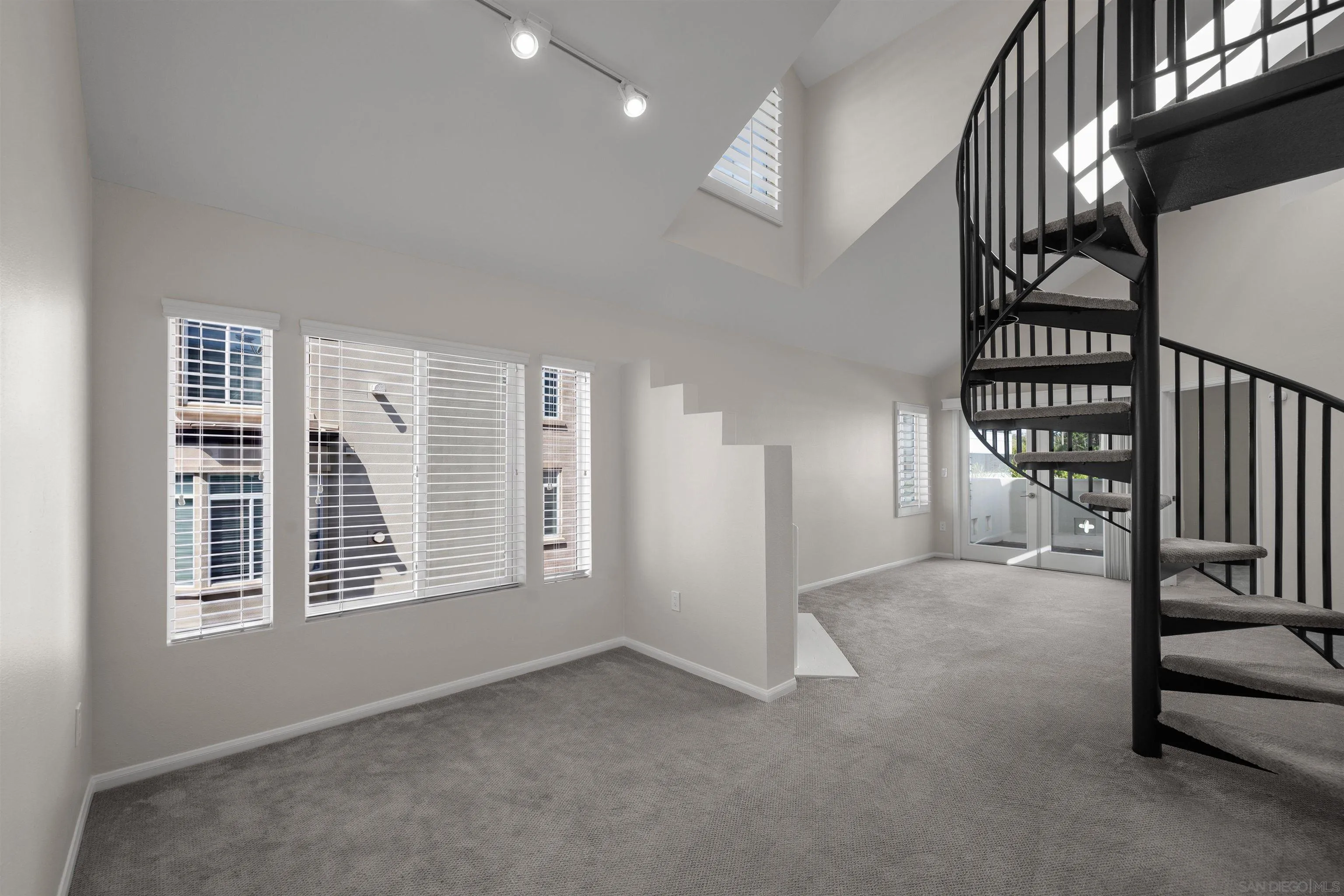 2400 5th Ave Unit 425, San Diego, CA 92101 - Photo 2 of 31, San Diego, CA