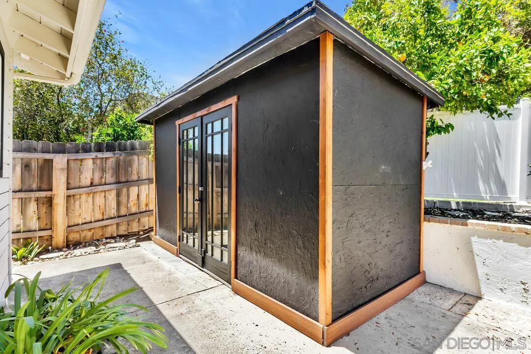 https://cdn.realtyfeed.com/cdn/127/260021653/57180c7cd883dc4c802e10d5823cd7a1.webp