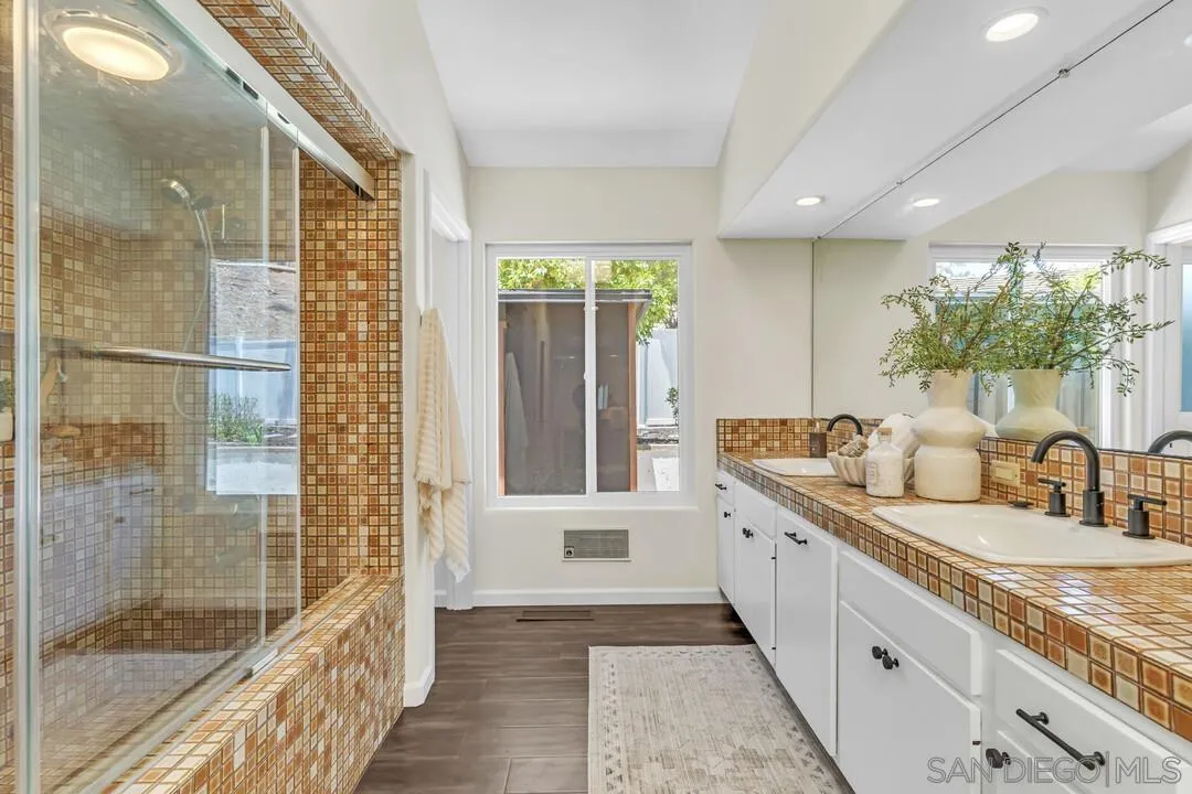 https://cdn.realtyfeed.com/cdn/127/260021653/996f1151431326d12dccbb78f4c6e158.webp