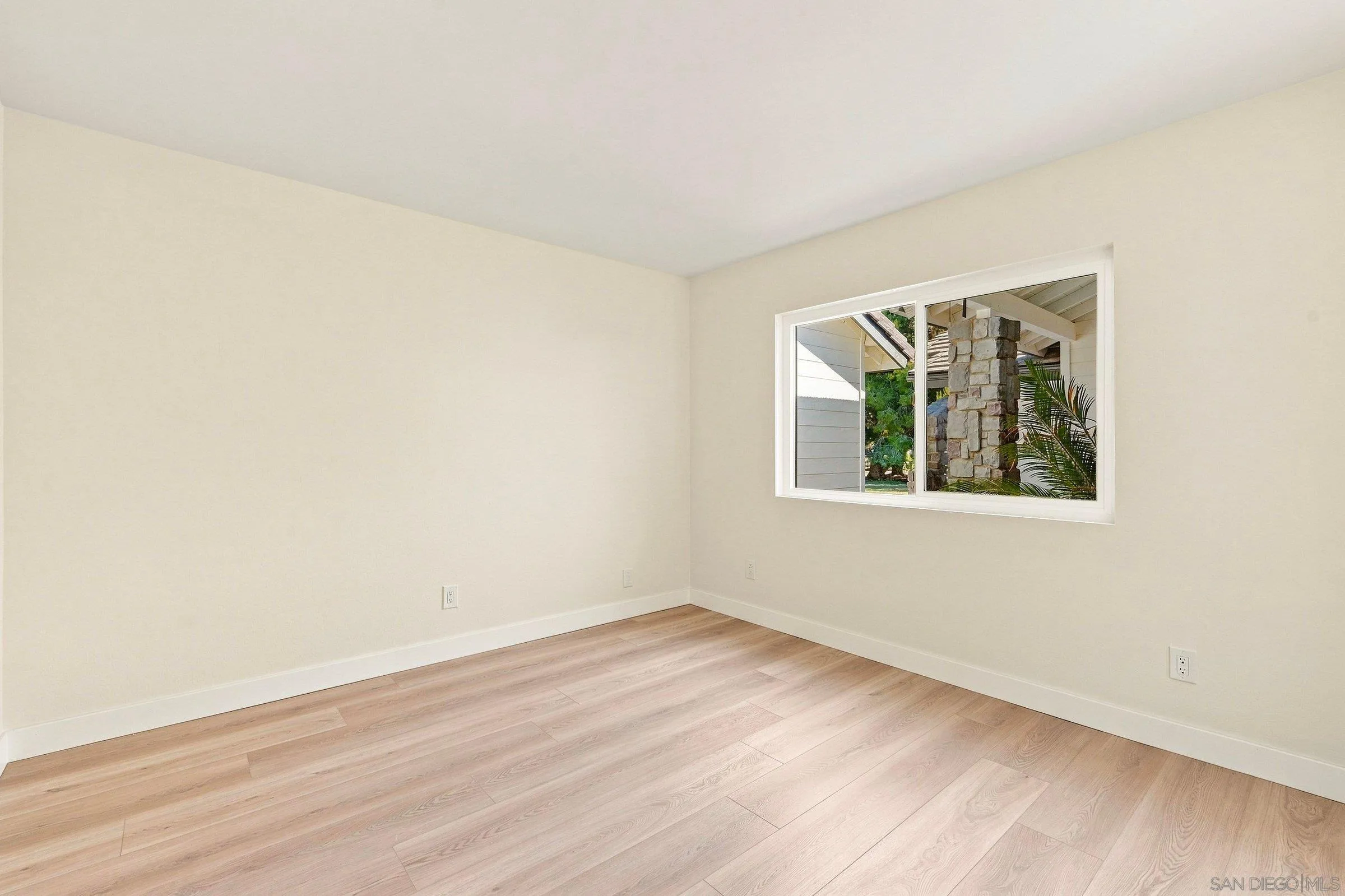 https://cdn.realtyfeed.com/cdn/127/260021657/9bcb99f387a6cabe86f758fc11ffb7cf.webp