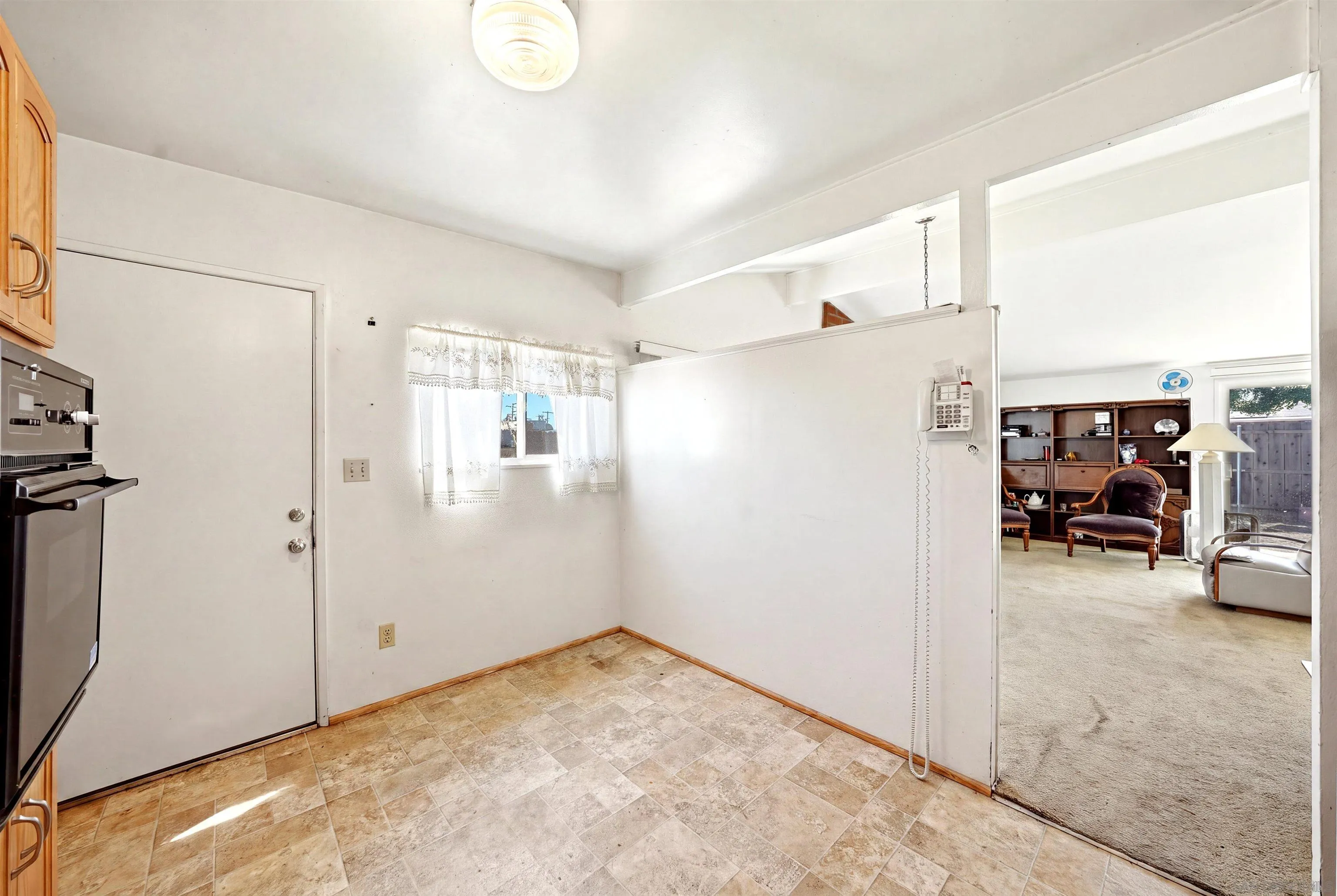 https://cdn.realtyfeed.com/cdn/127/260021658/1940385a5a1f873c25db385a1cc9d4f6.webp