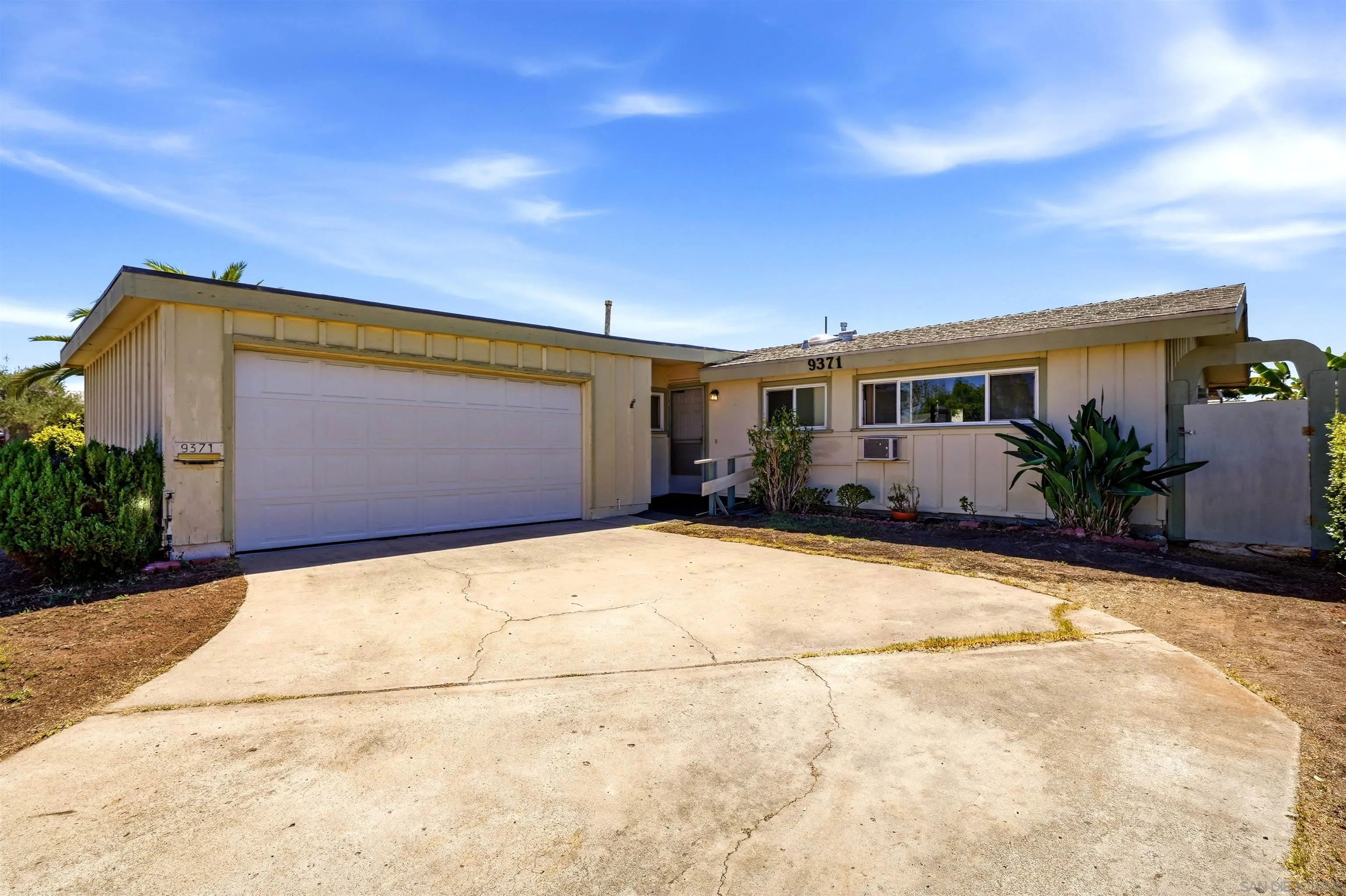https://cdn.realtyfeed.com/cdn/127/260021658/2317a25c1bf3a129cf388a5867324123.webp