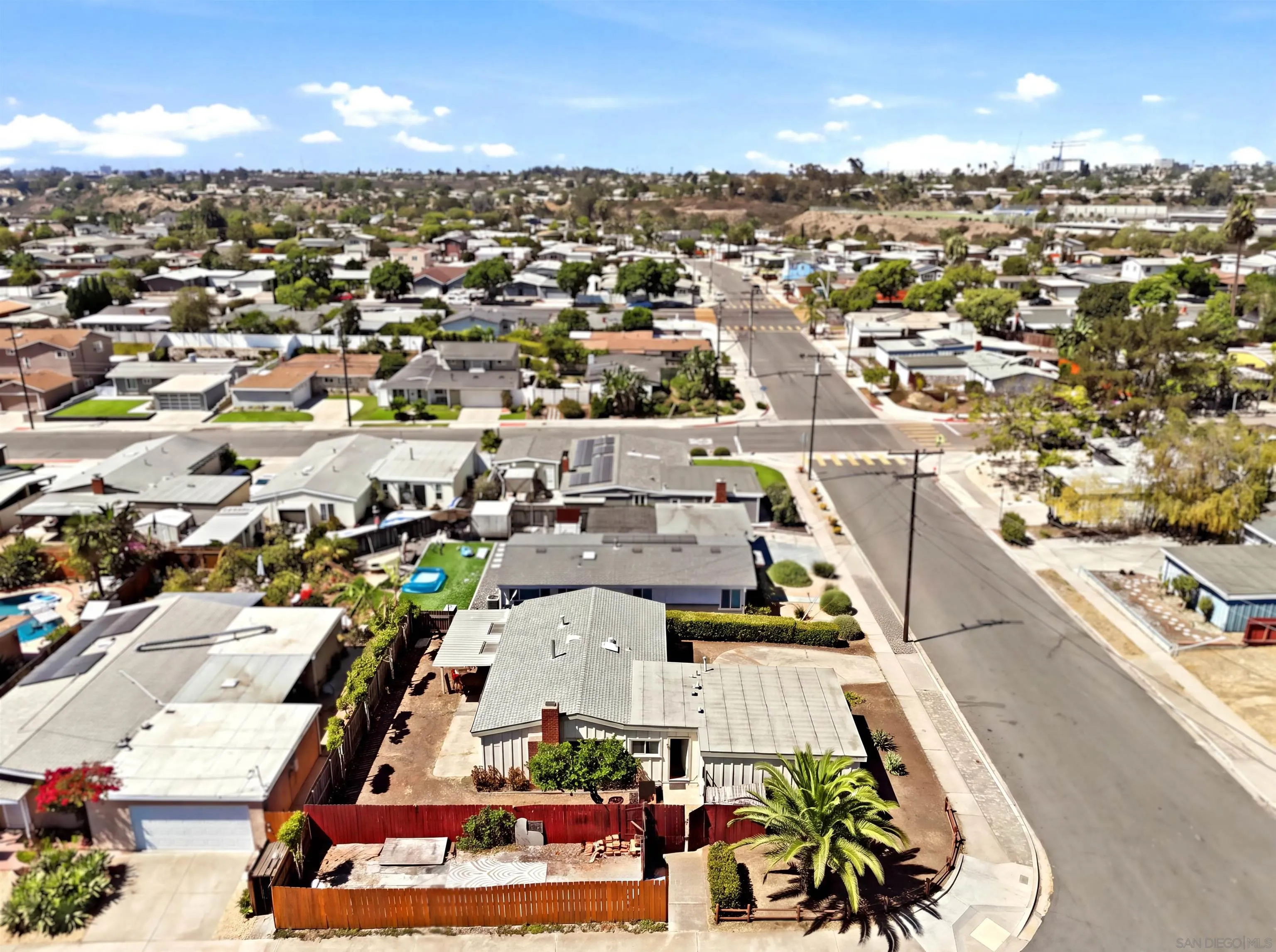 https://cdn.realtyfeed.com/cdn/127/260021658/f4d15616d09d05cb6e9e15c569dd8e73.webp