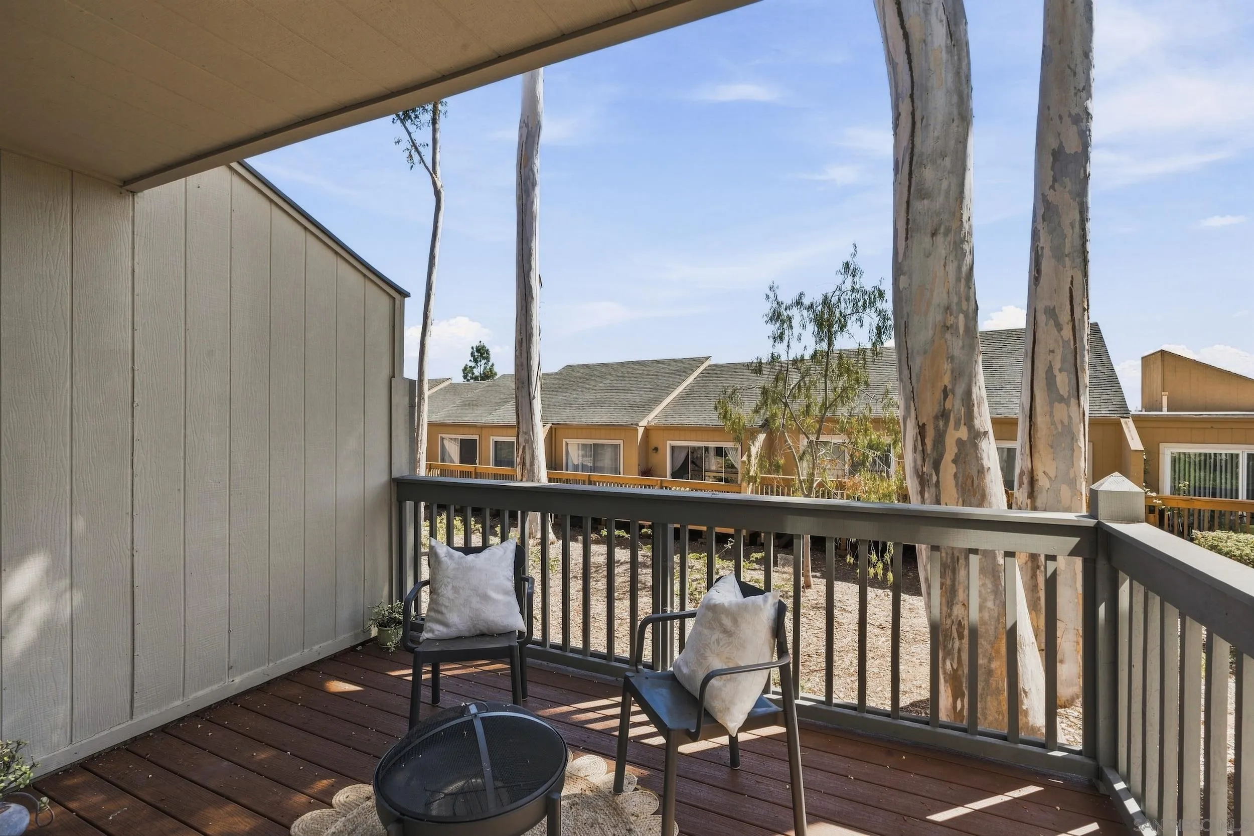 https://cdn.realtyfeed.com/cdn/127/260021660/1df1e8a74dc025df58fd3c49d4c7eee7.webp