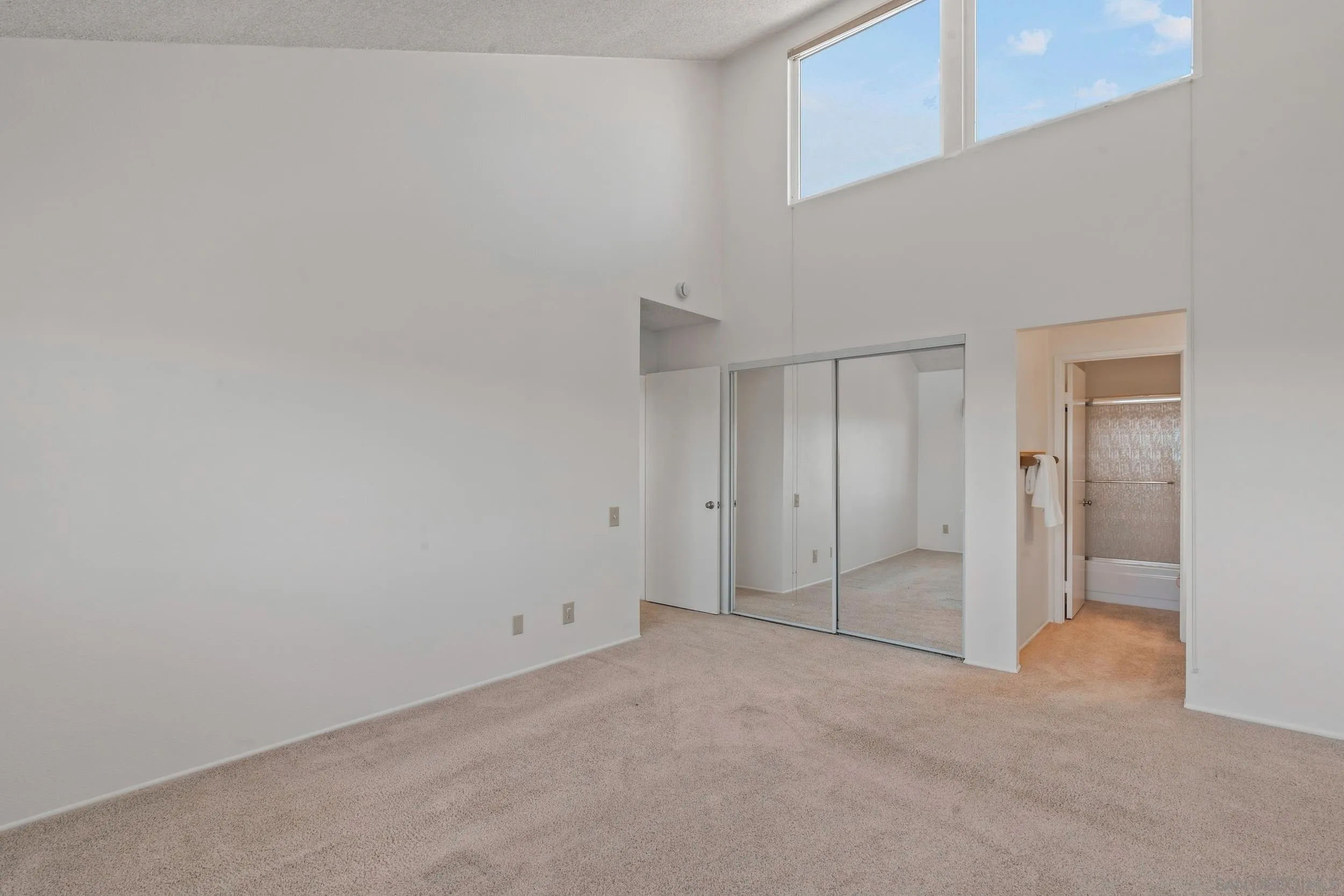 https://cdn.realtyfeed.com/cdn/127/260021660/3aaec5967d855f5c917b07953a8c0228.webp