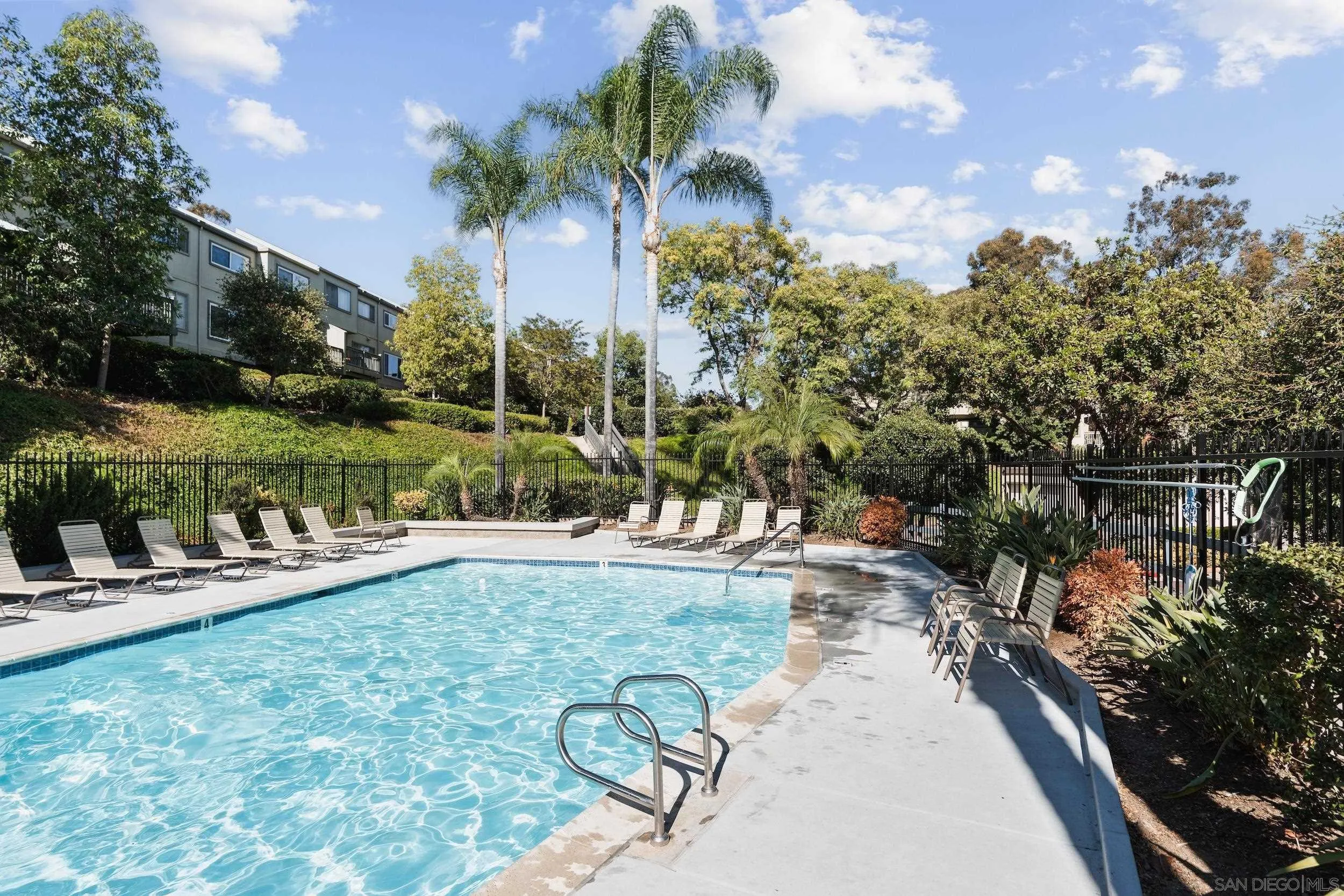 https://cdn.realtyfeed.com/cdn/127/260021660/75679ab69556363eb649cd8f5f53c0d2.webp