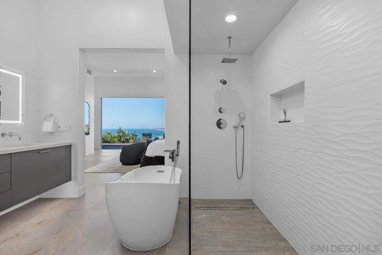 https://cdn.realtyfeed.com/cdn/127/260021662/3ed0834d1a9cfb9d87bce6e0329d185b.webp