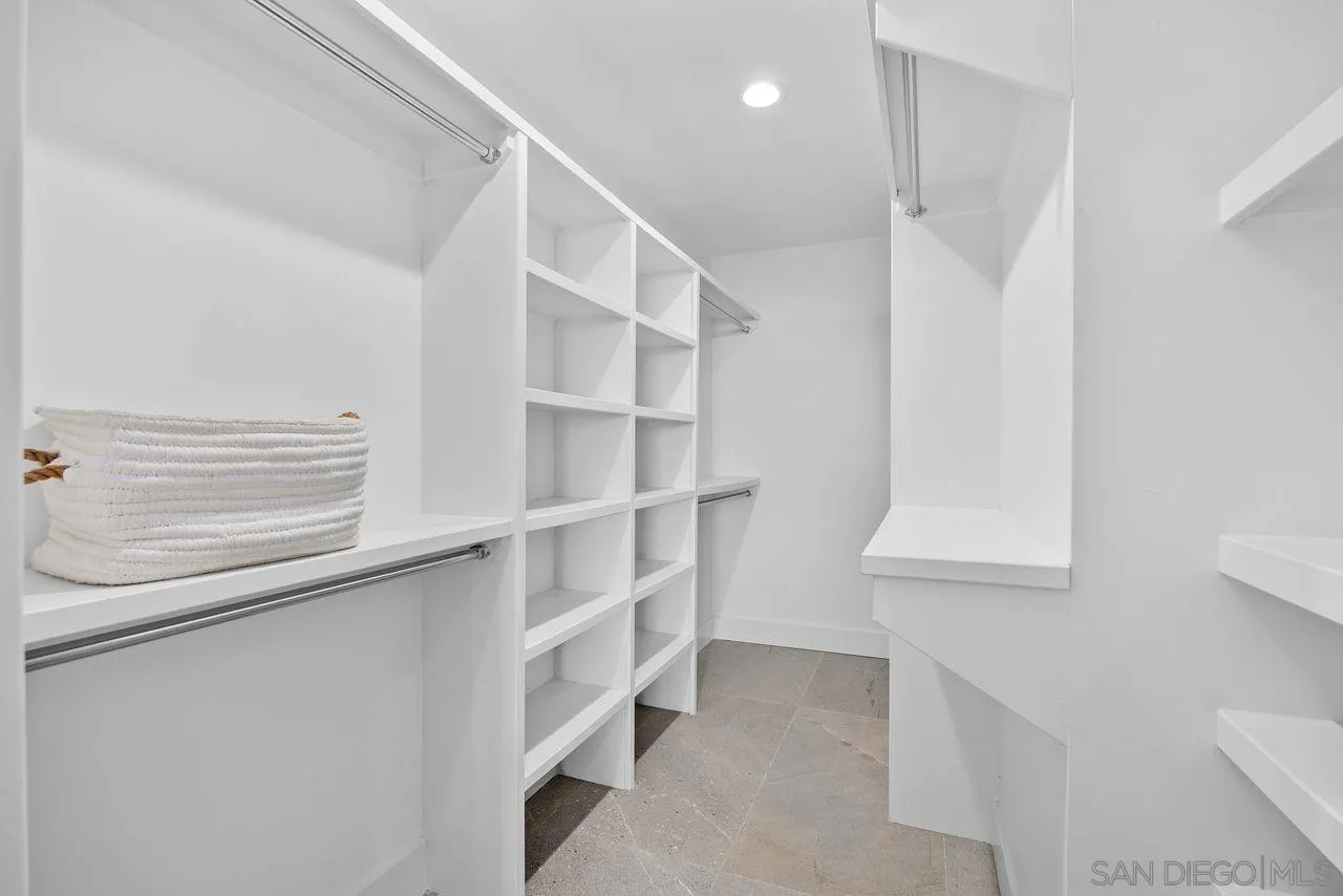 https://cdn.realtyfeed.com/cdn/127/260021662/50b2e0c4a509fcc235db1fc48467bc15.webp