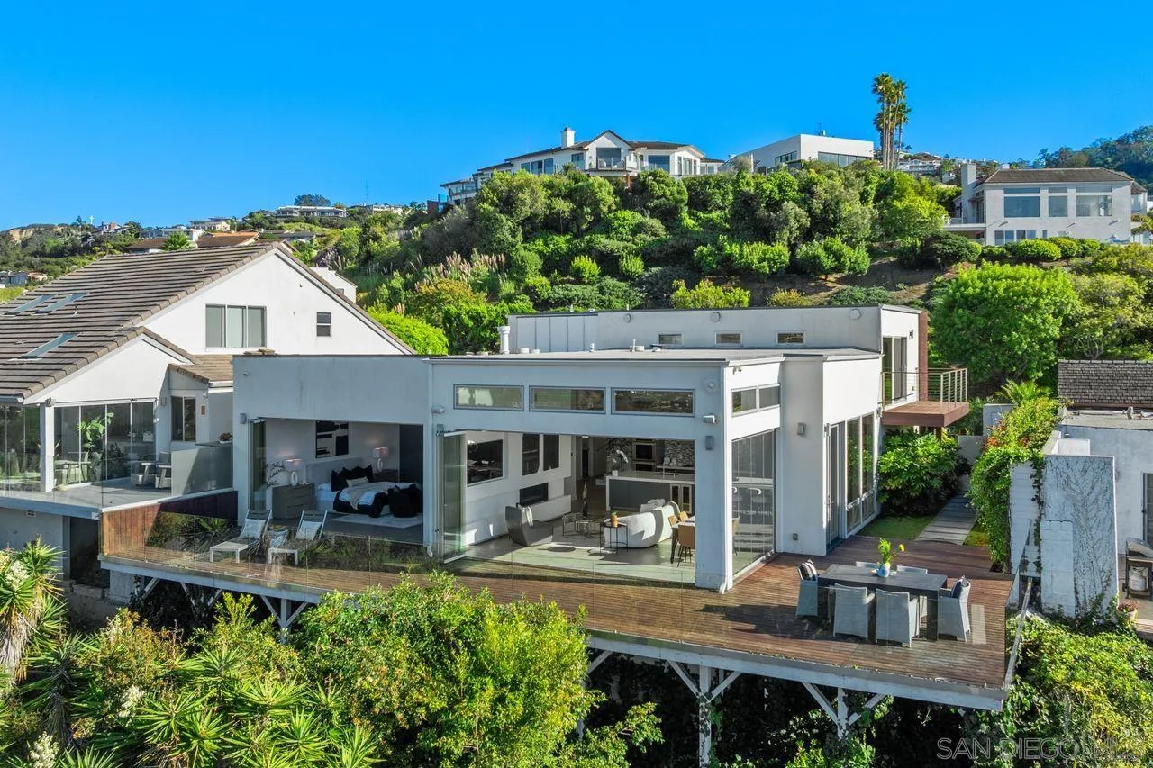 https://cdn.realtyfeed.com/cdn/127/260021662/9d9c3a26c8b54f4bcbe14729c20d15db.webp