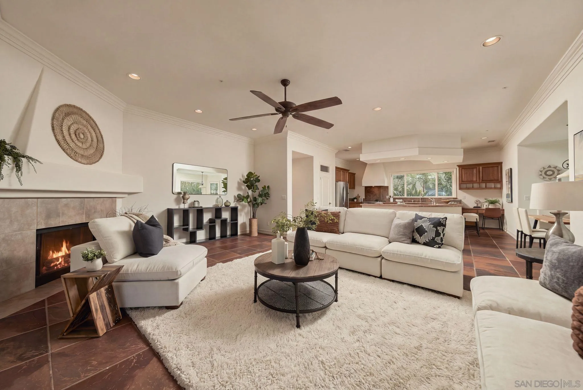 https://cdn.realtyfeed.com/cdn/127/260021664/597343c54f87cf5e3cd24ac92a70fe8c.webp