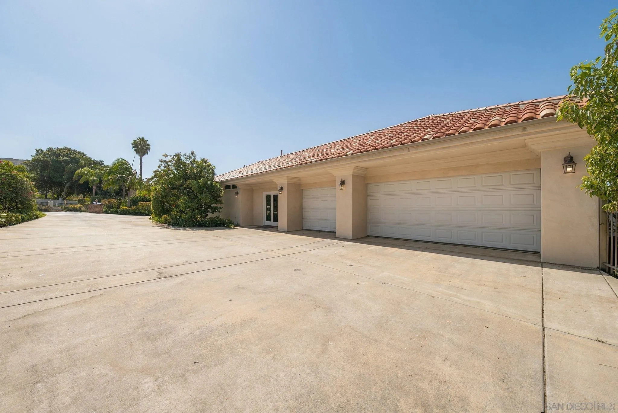 https://cdn.realtyfeed.com/cdn/127/260021664/9a6be7d3523904a8df9aec7171f6c252.webp