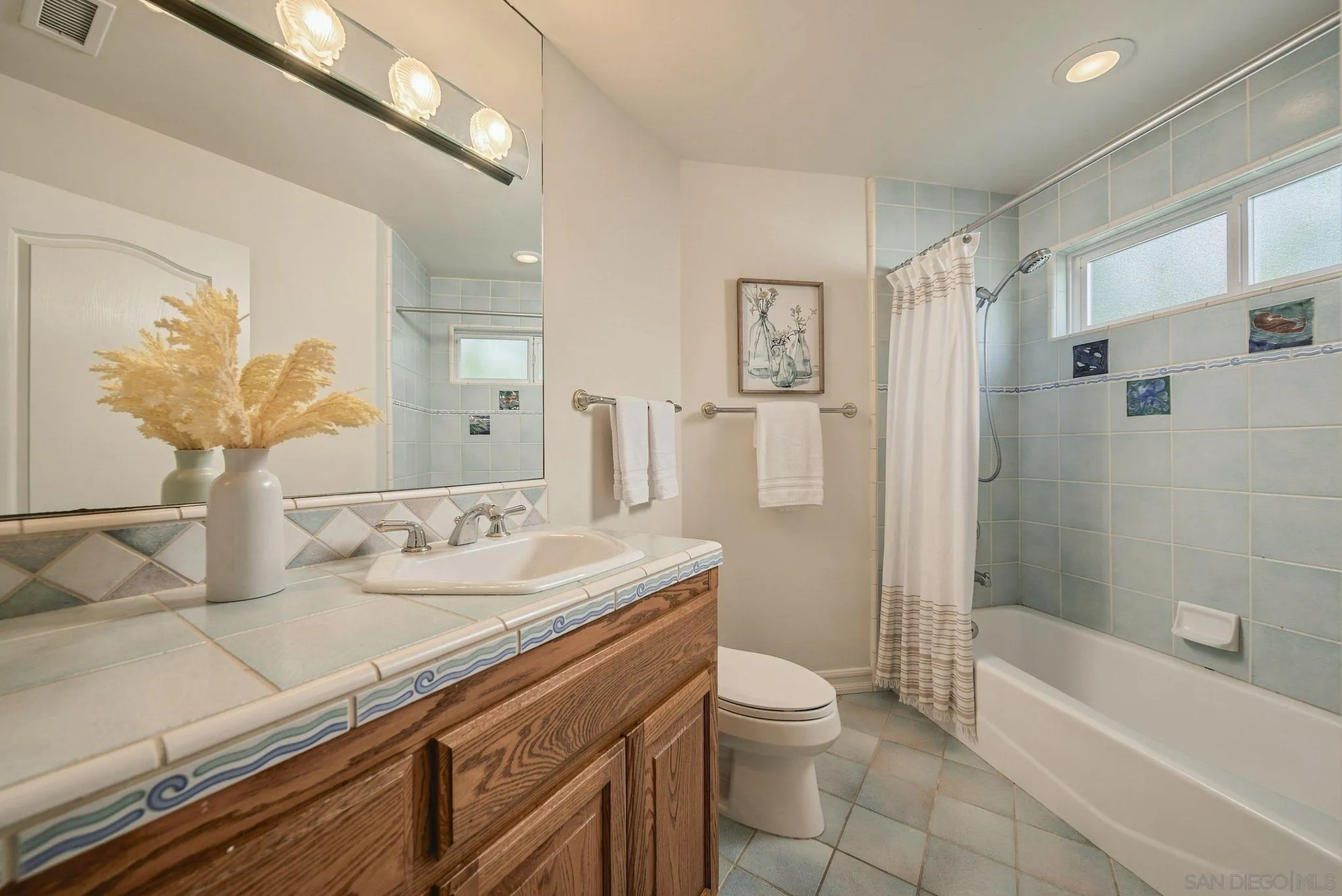 https://cdn.realtyfeed.com/cdn/127/260021664/fb523f87f87888dccbde4a99270183f3.webp
