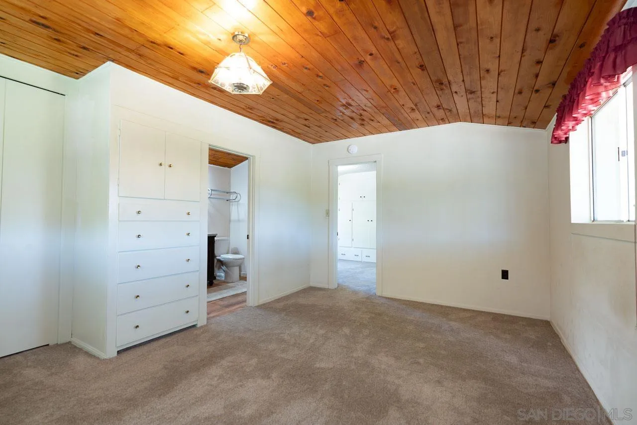 https://cdn.realtyfeed.com/cdn/127/260021665/5c80b209aa5de054727ef1a2a0e634bb.webp