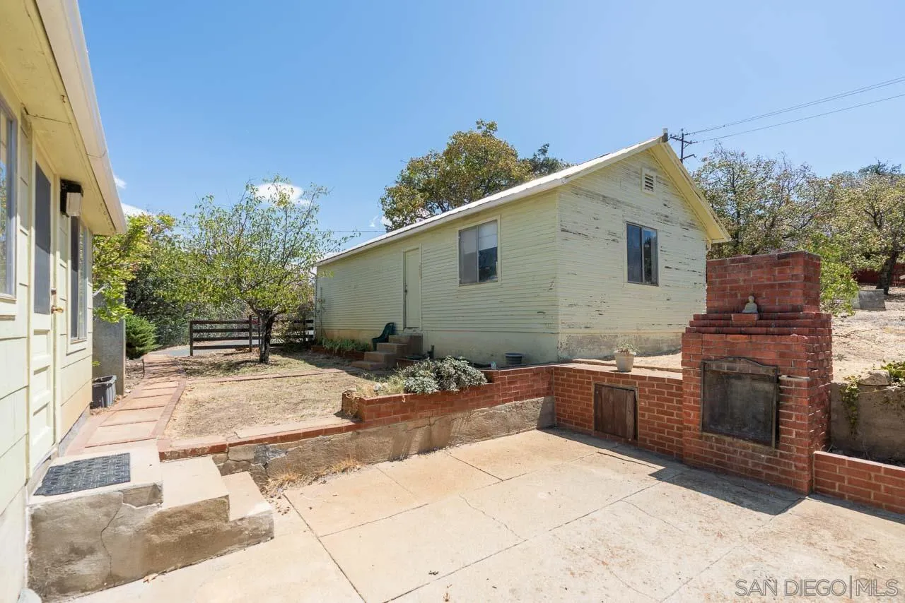 https://cdn.realtyfeed.com/cdn/127/260021665/cf54cb2a128c6251a16390edd3f5409a.webp